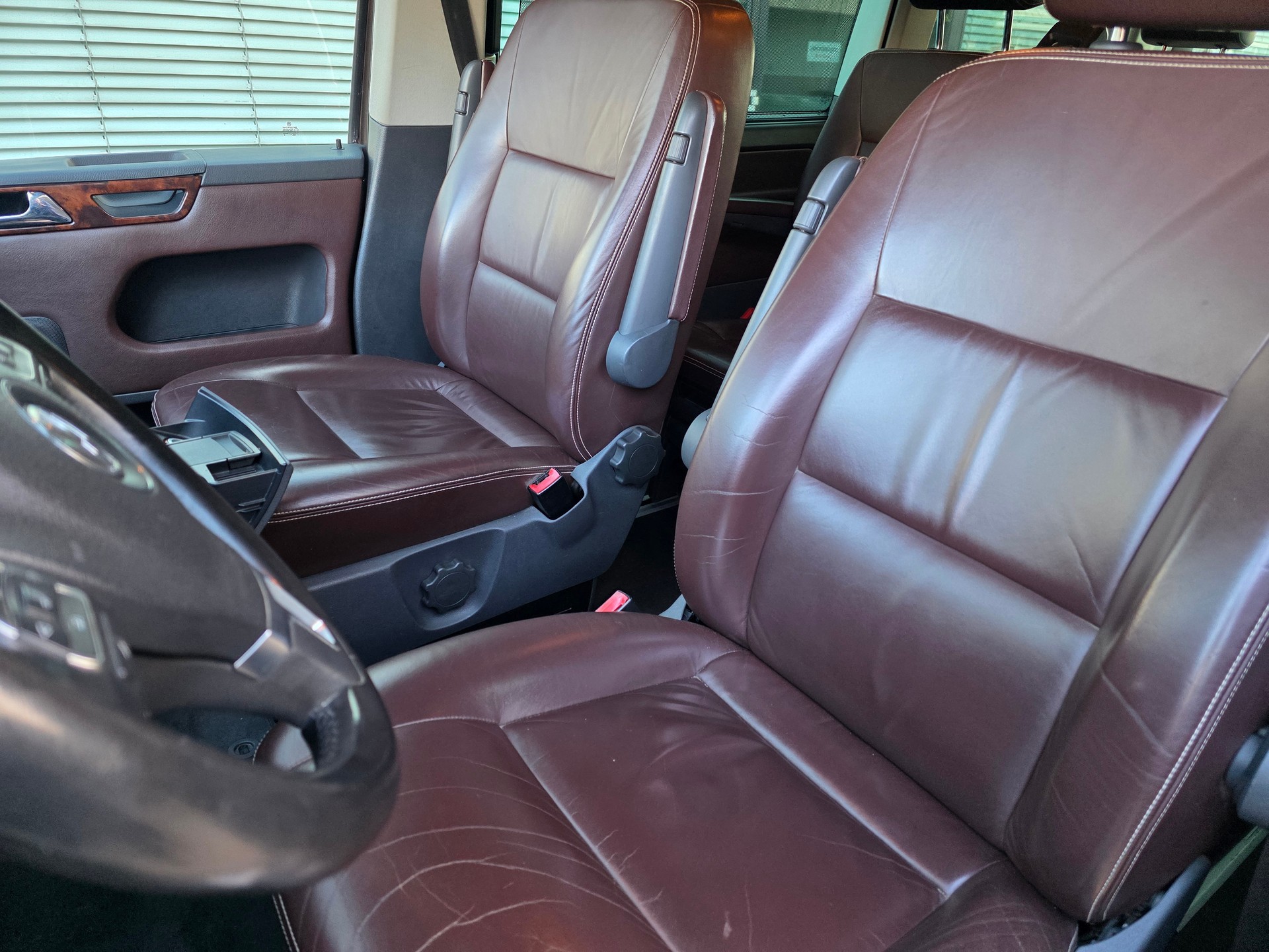 VW T5 Multivan 2.0 Bi-TDI CR Highline 4Motion-image-8