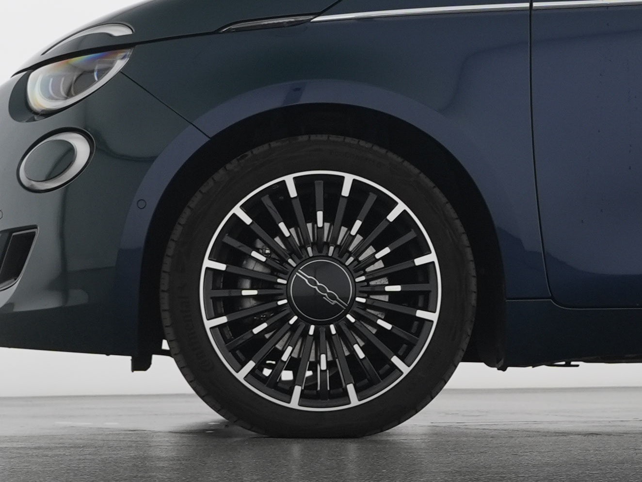 FIAT 500 electric 87 kW La Prima-showroom-element-2