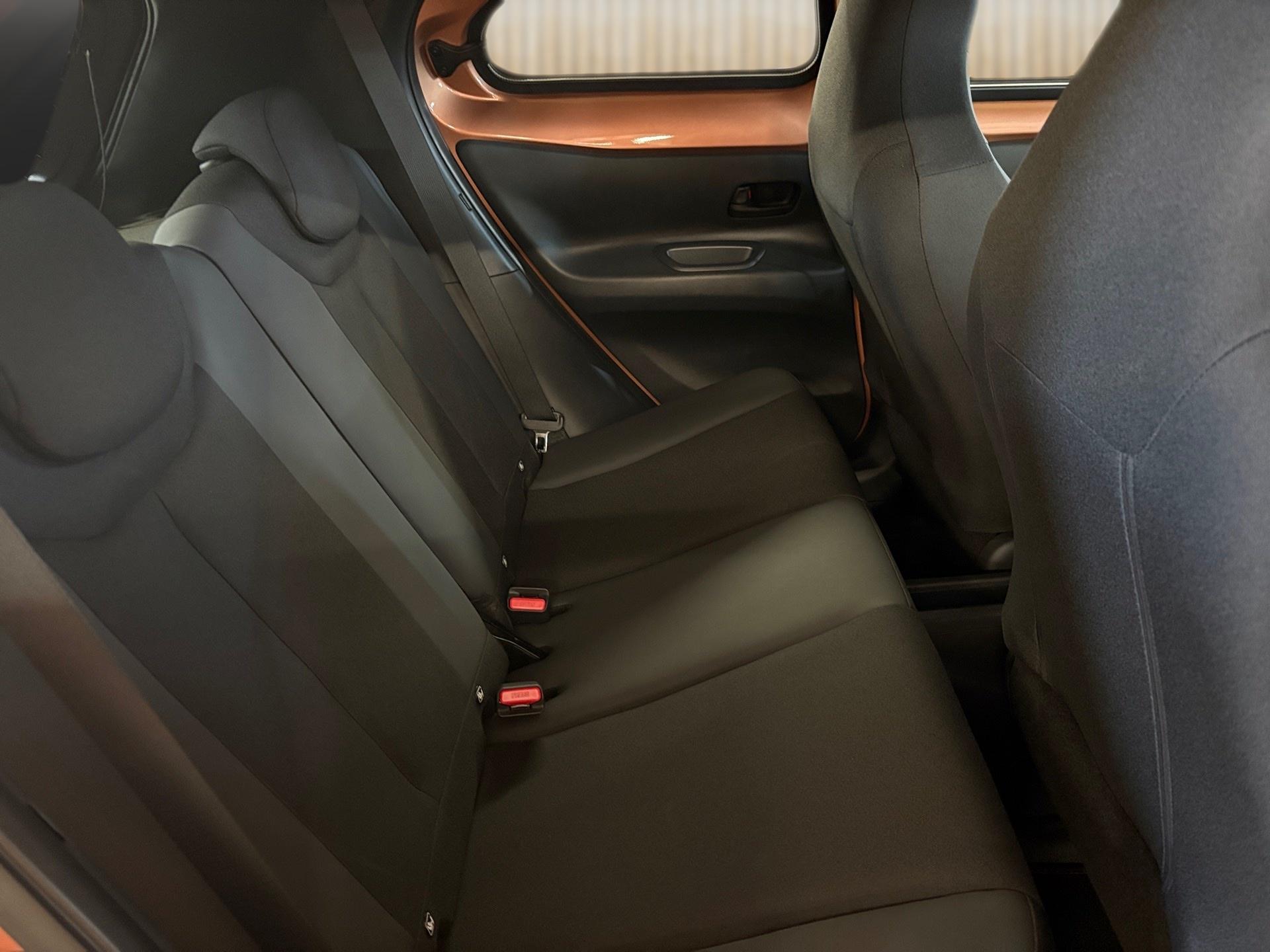 TOYOTA Aygo X 1.5 VVT-i HSD Style-image-13