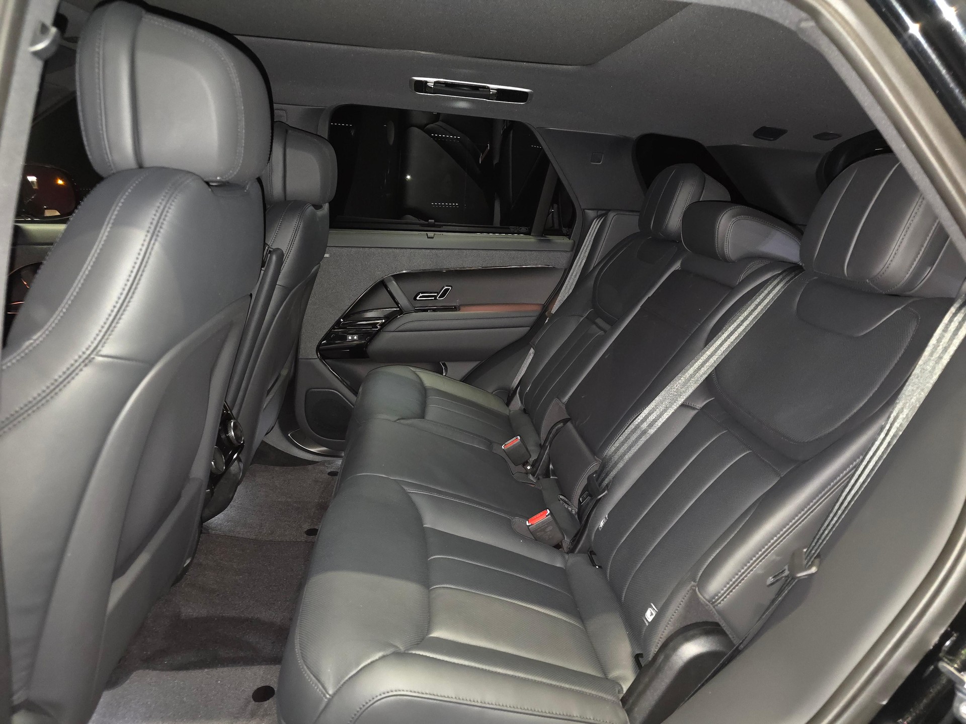 LAND ROVER Range Rover Sport 4.4 V8 Autobiography-image-3