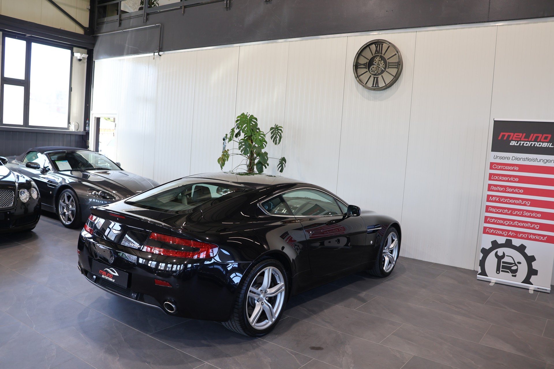 ASTON MARTIN V8 Vantage 4.7 Sportshift-image-9