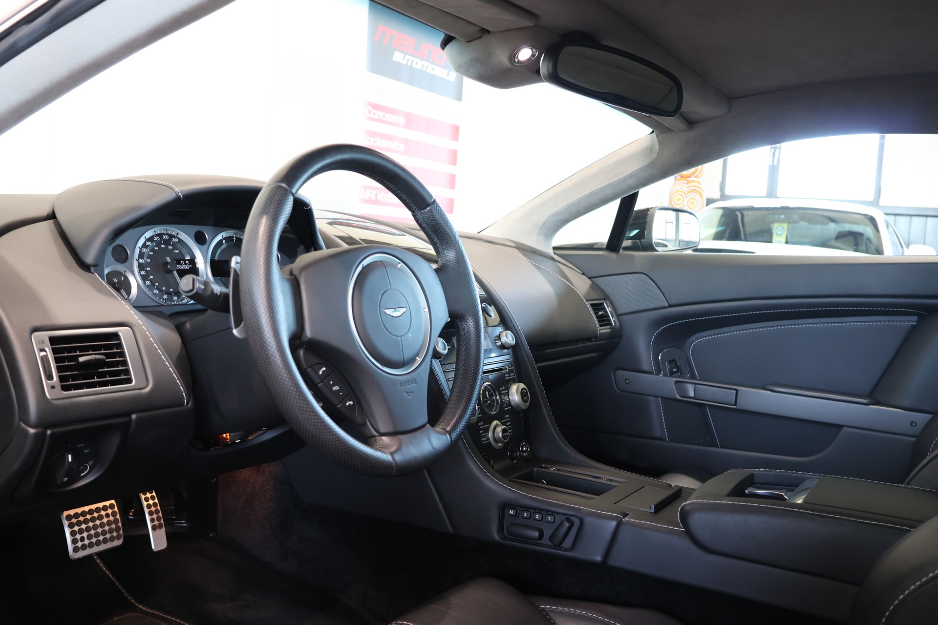 ASTON MARTIN V8 Vantage 4.7 Sportshift-image-10