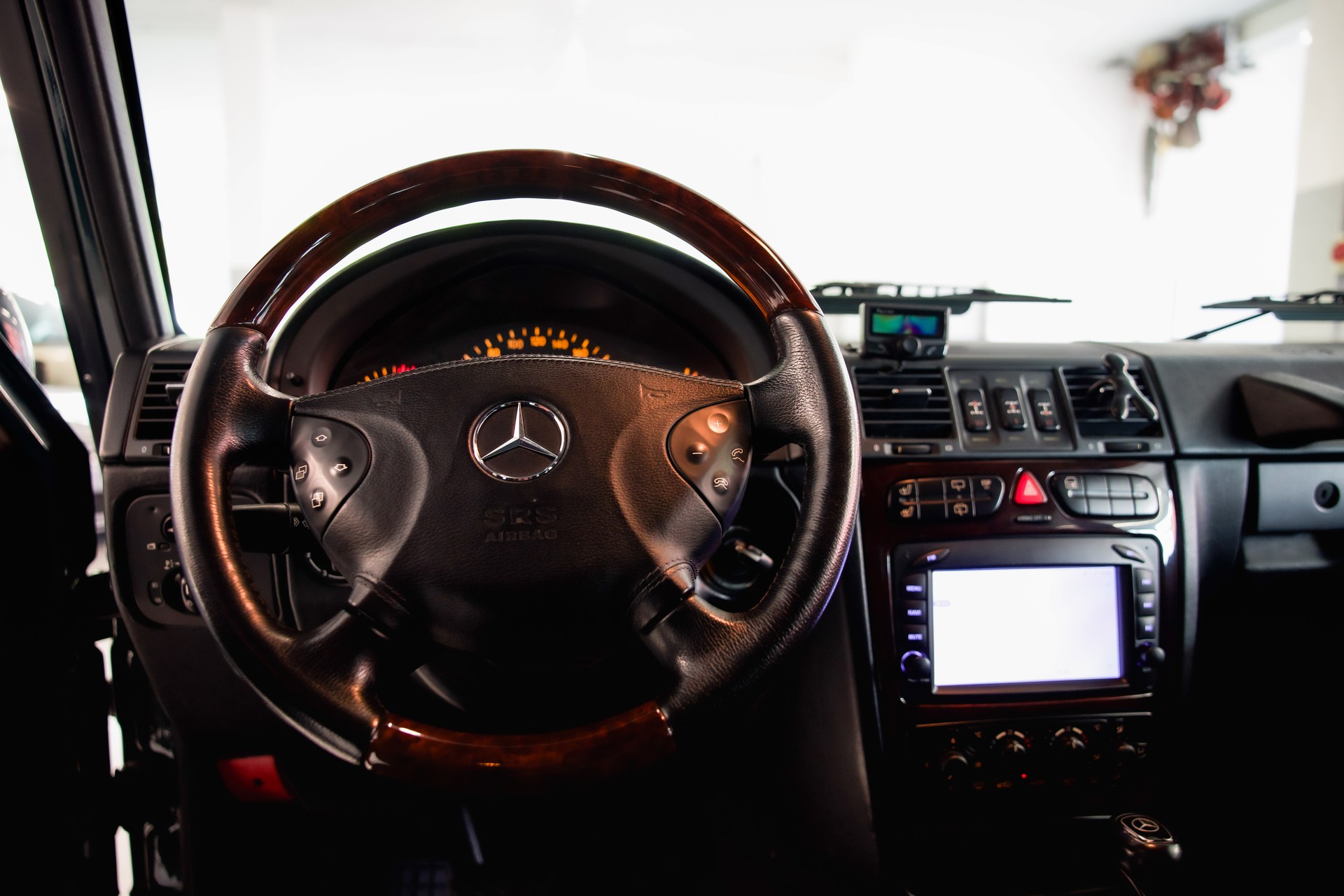 MERCEDES-BENZ G 270 CDI Automatic-image-12