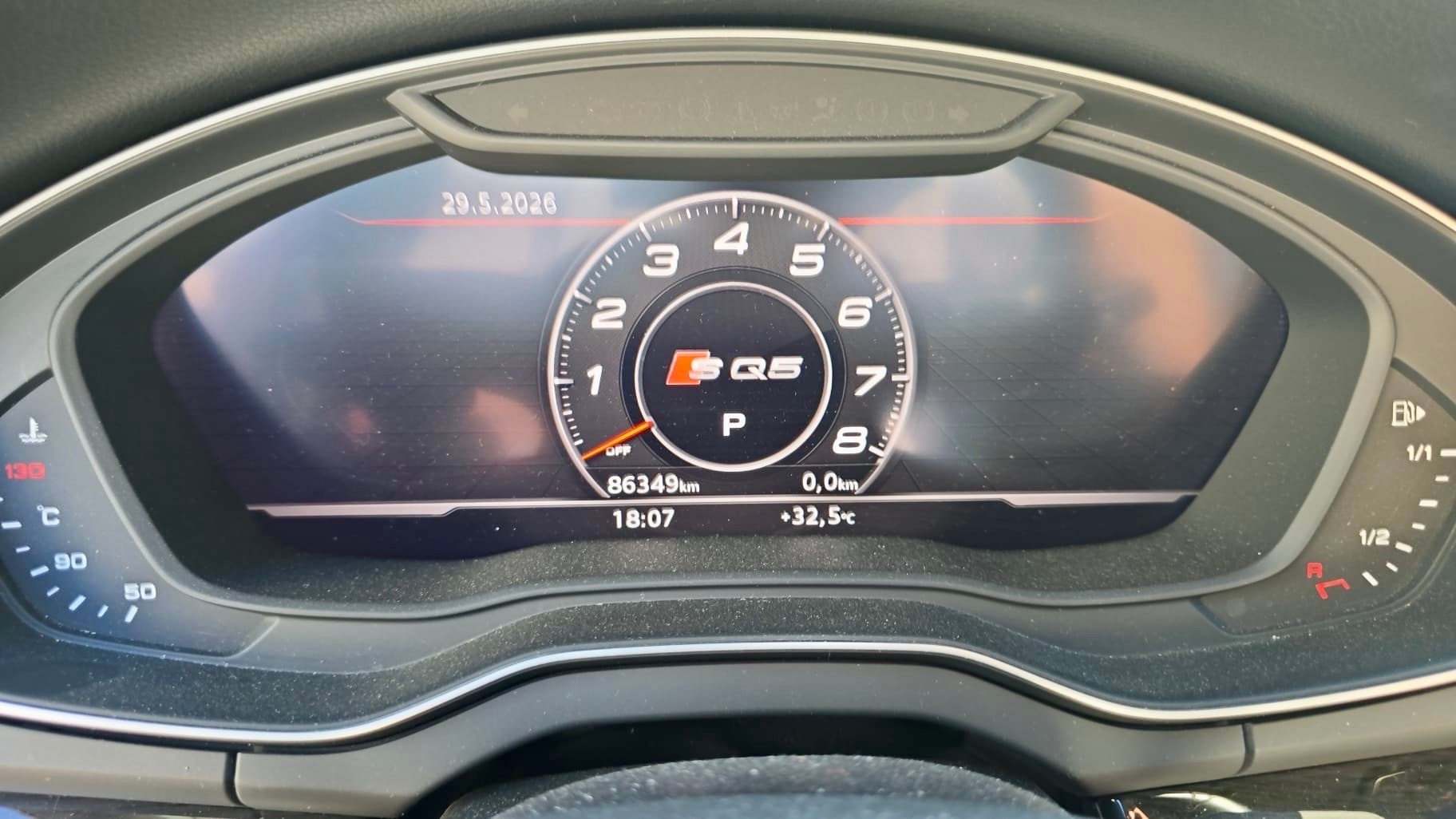 AUDI SQ5 3.0 TFSI quattro S-tronic-image-12
