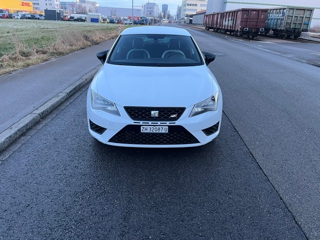 SEAT Leon 2.0 TSI Cupra 290-image-3