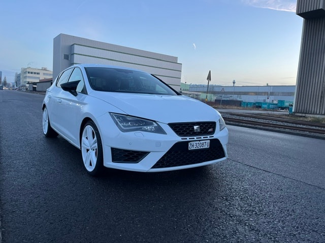 SEAT Leon 2.0 TSI Cupra 290-image-4