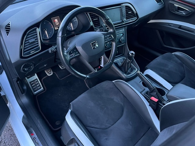 SEAT Leon 2.0 TSI Cupra 290-image-10
