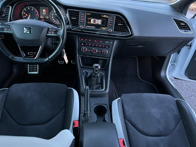 SEAT Leon 2.0 TSI Cupra 290-image-9