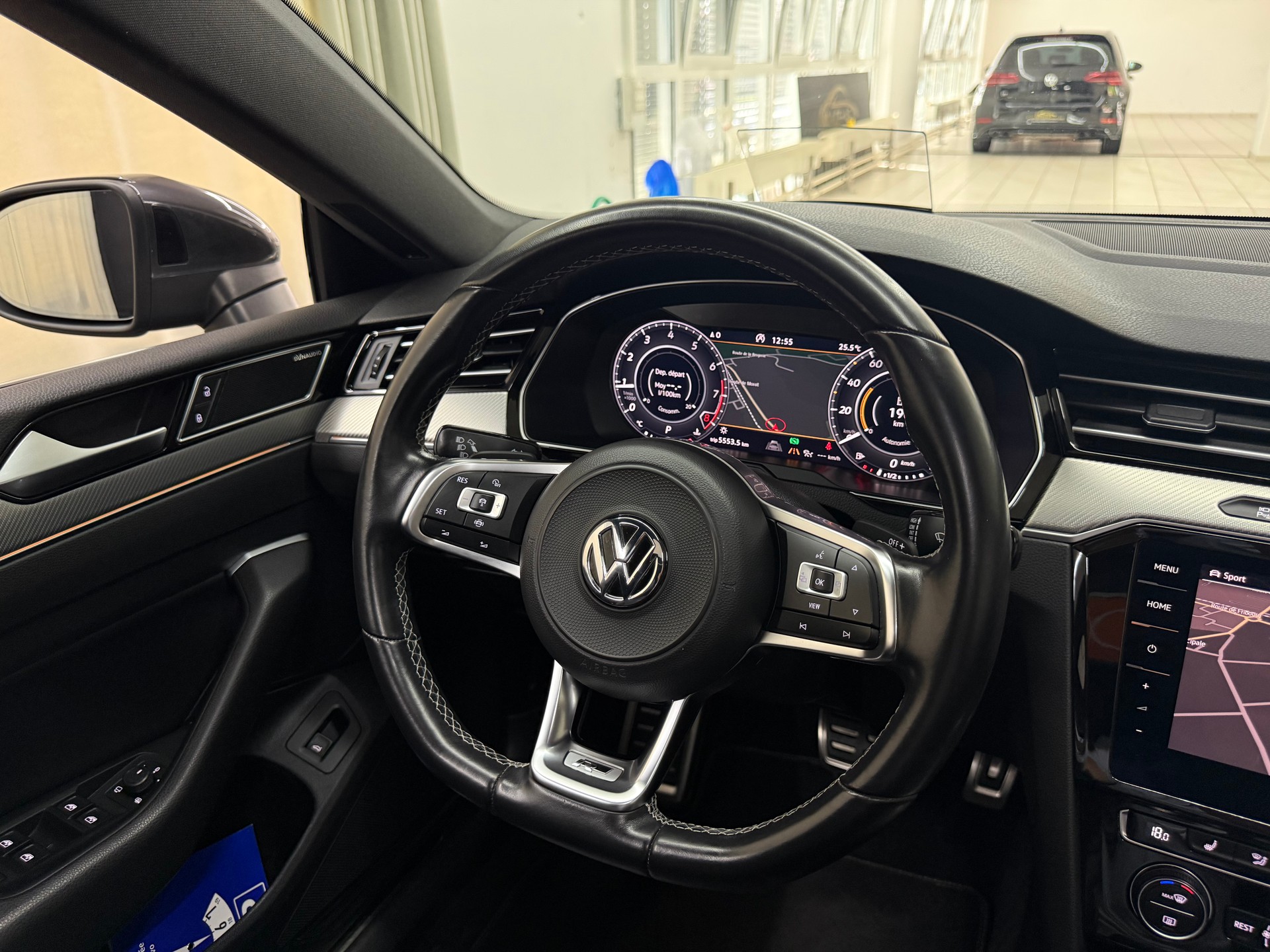 VW Arteon 2.0 TSI BMT R-Line 4Motion DSG-image-8