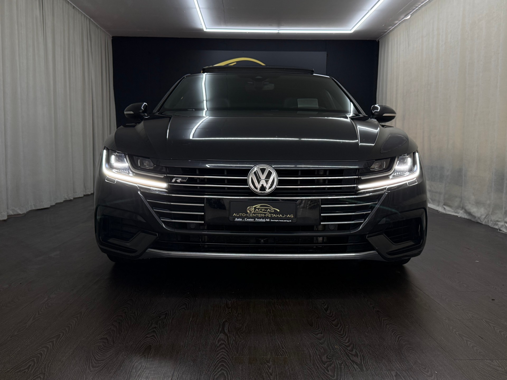 VW Arteon 2.0 TSI BMT R-Line 4Motion DSG-showroom-element-1