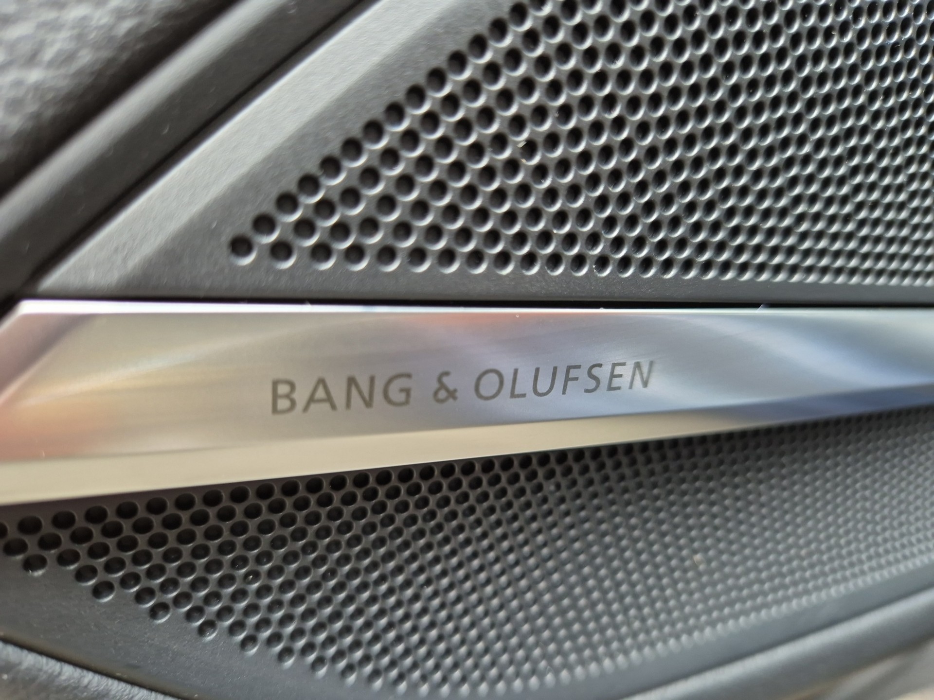 AUDI A8 50 TDI quattro tiptronic-image-16