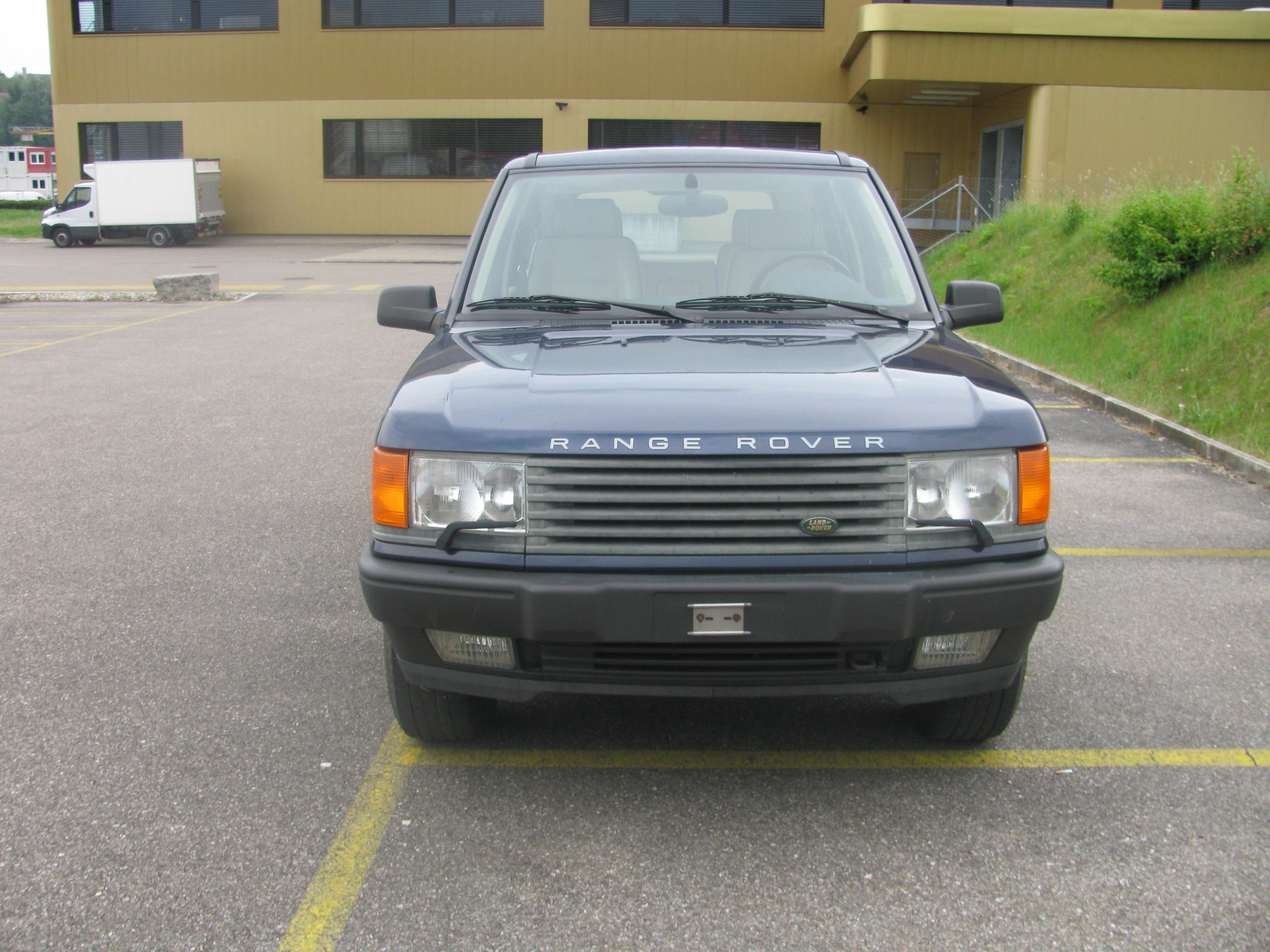 LAND ROVER Range Rover 4.6 HSE-image-2