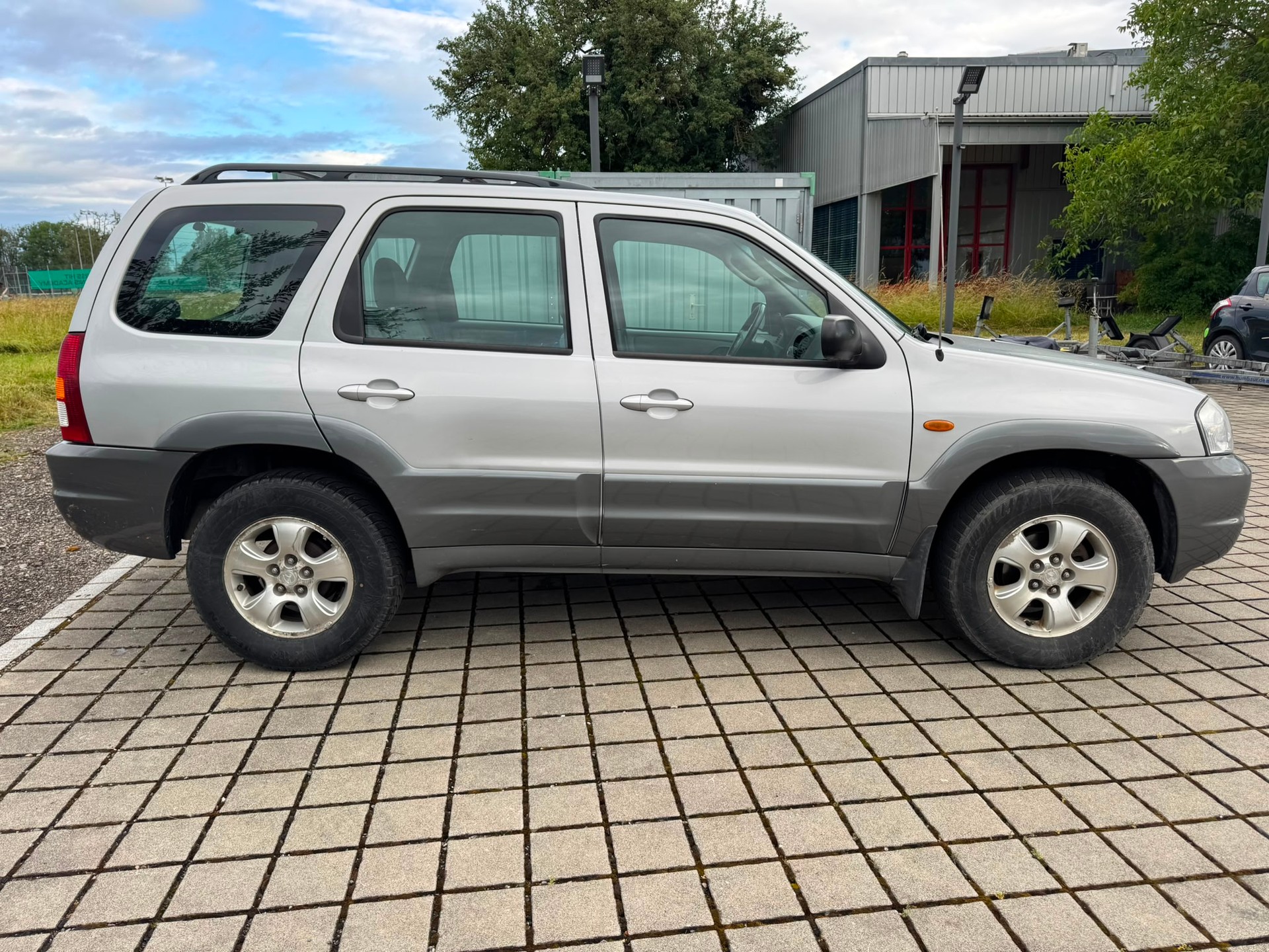 MAZDA Tribute 3.0 V6 Executive-image-4
