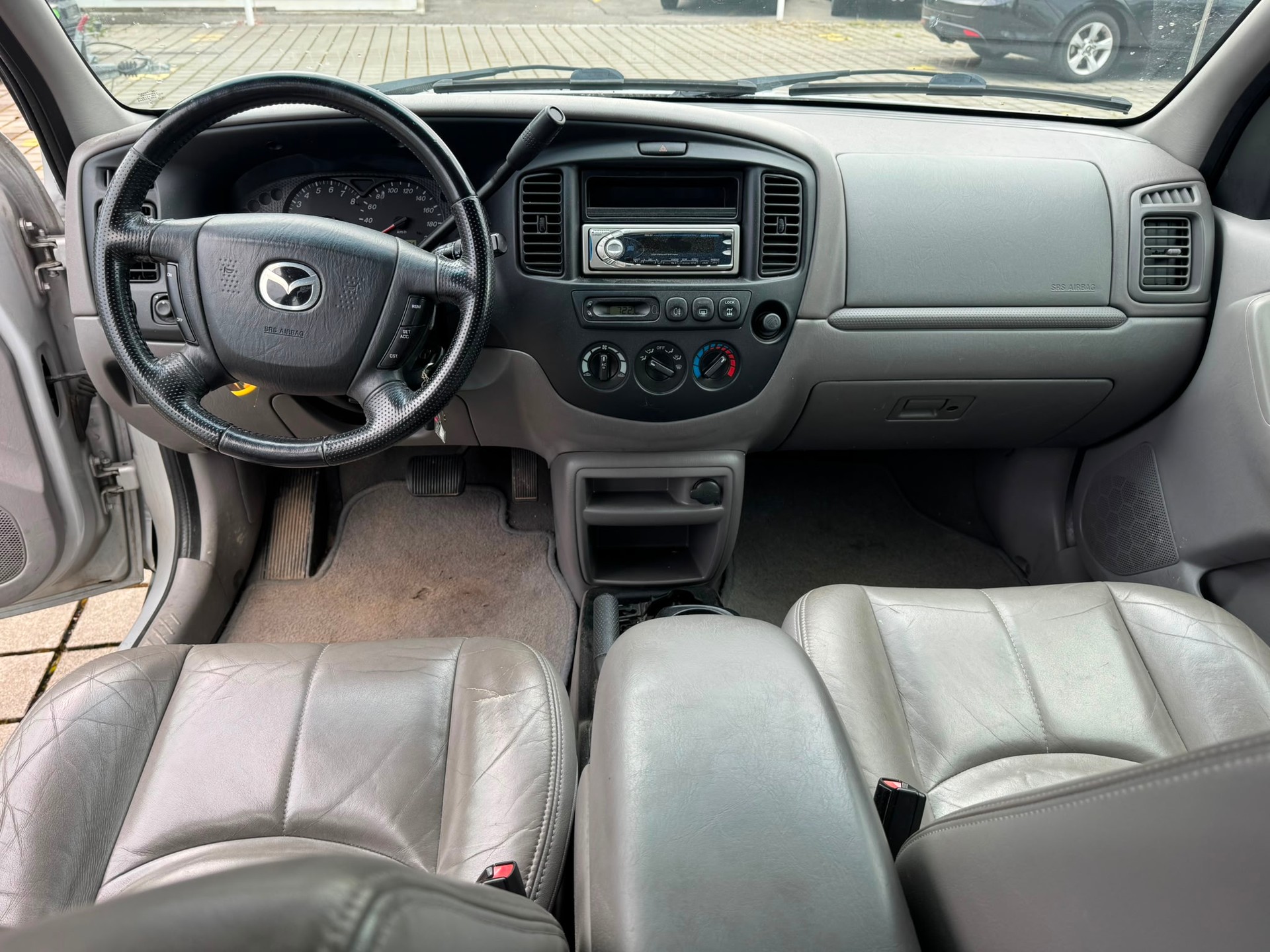 MAZDA Tribute 3.0 V6 Executive-image-9