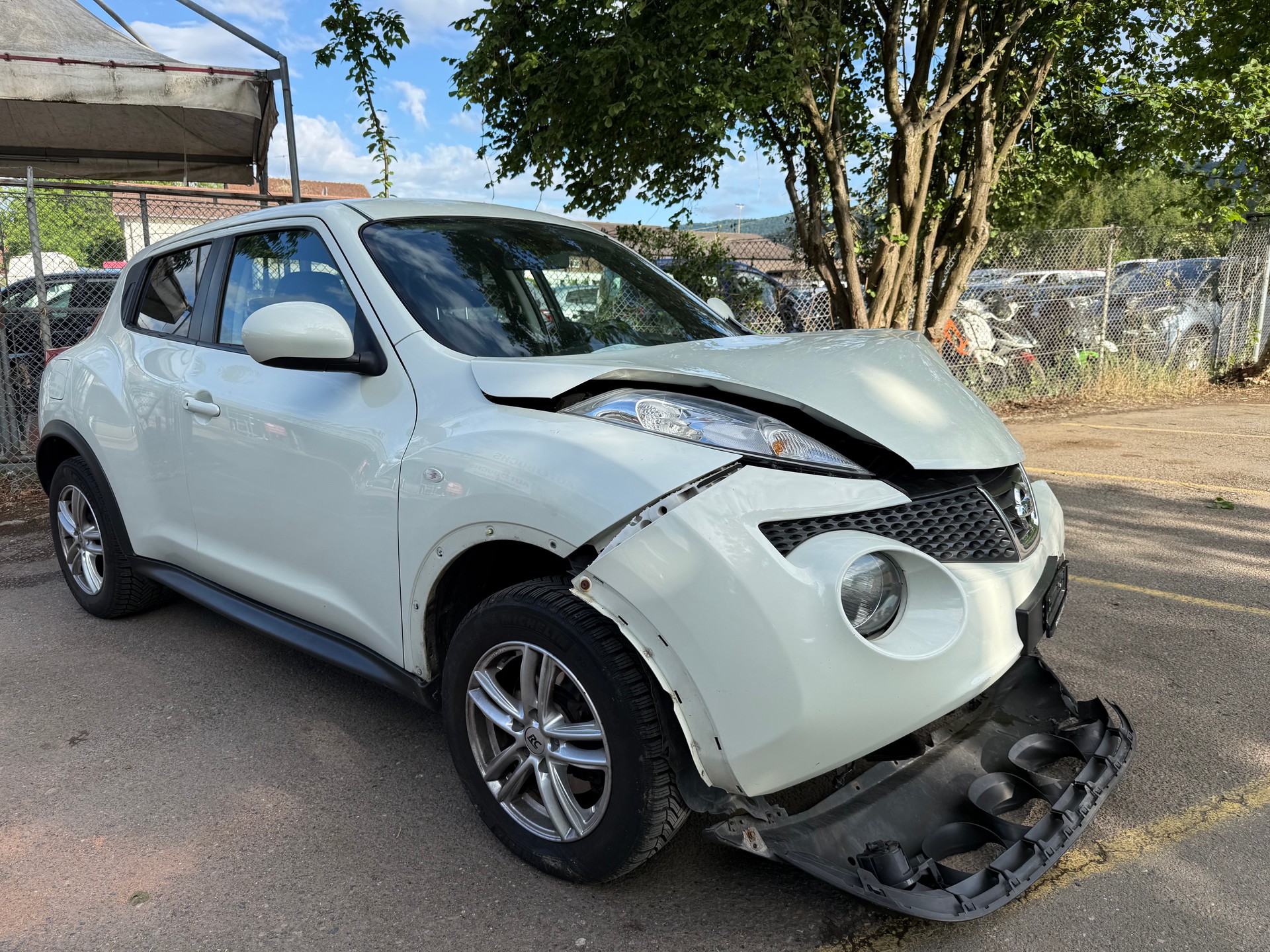 NISSAN Juke 1.6 DIG-T tekna 4x4 Xtronic M-CVT-image-0
