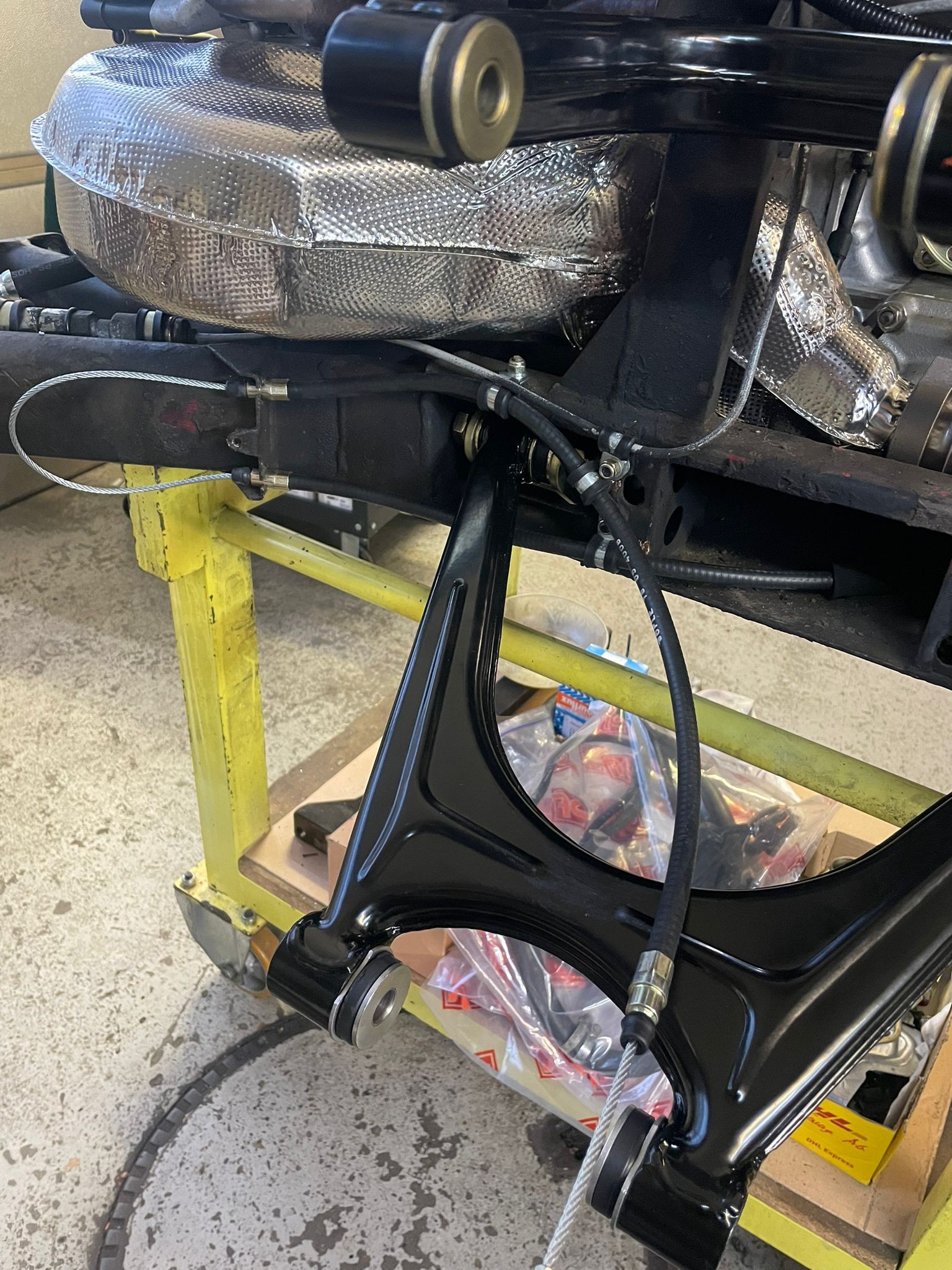 FERRARI Mondial 3.4 T-image-12