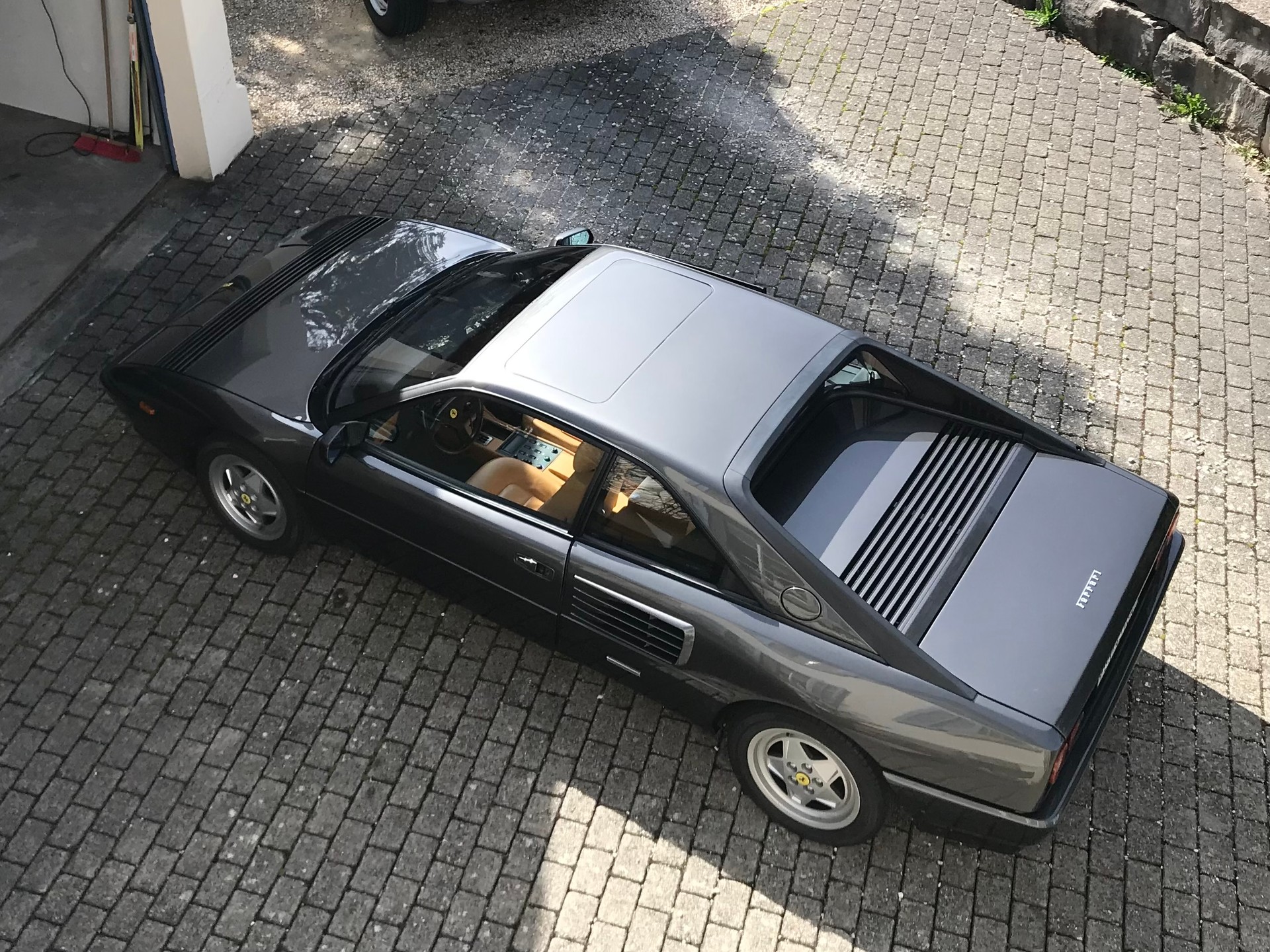 FERRARI Mondial 3.4 T-image-1