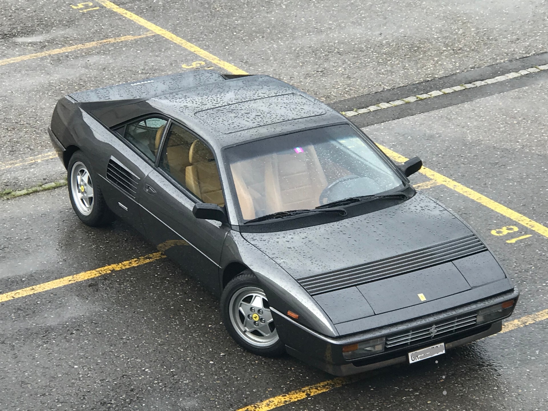 FERRARI Mondial 3.4 T-image-0