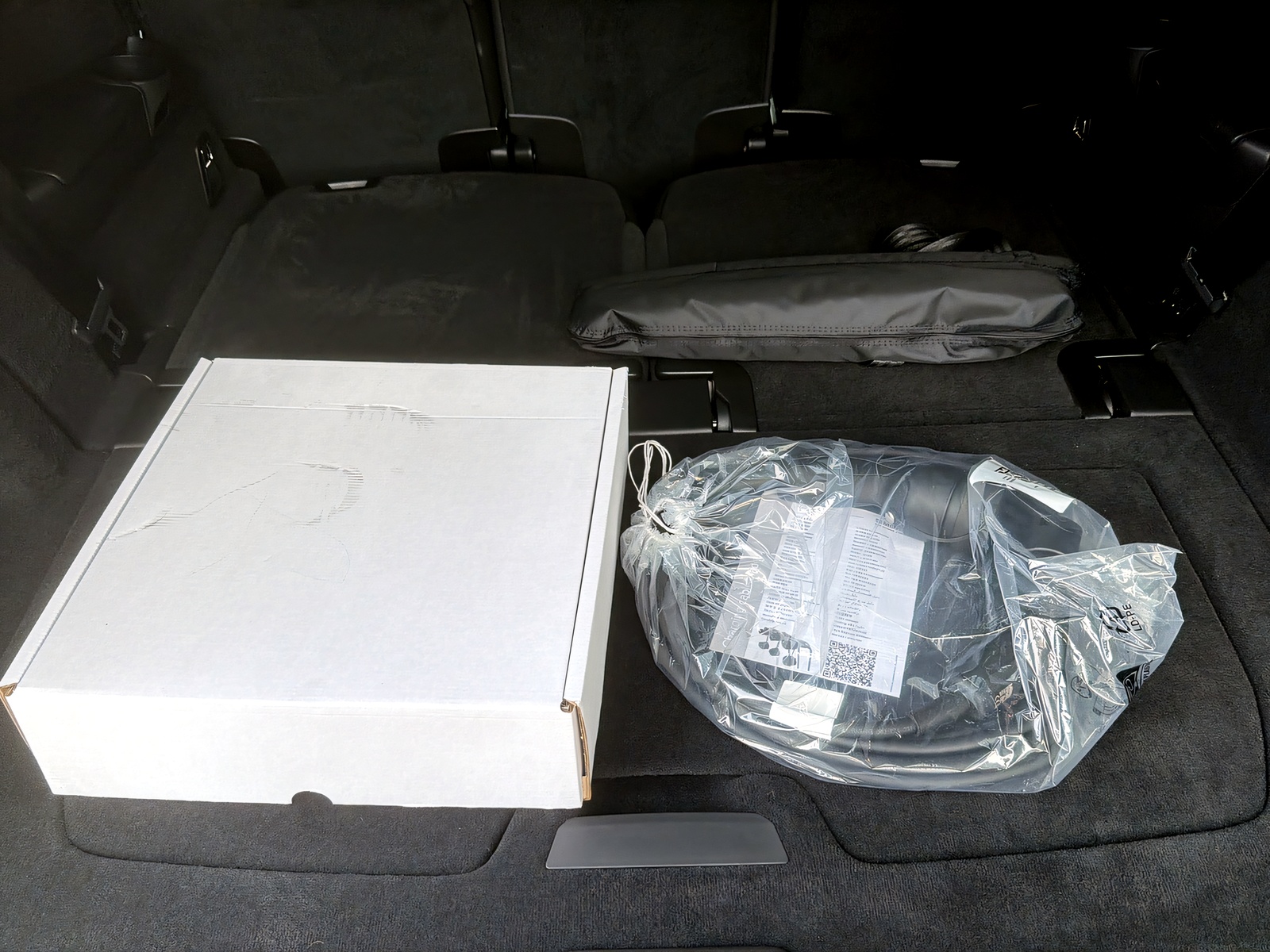 VOLVO XC90 T8 eAWD PluginHybrid Plus Dark Geartronic-image-17
