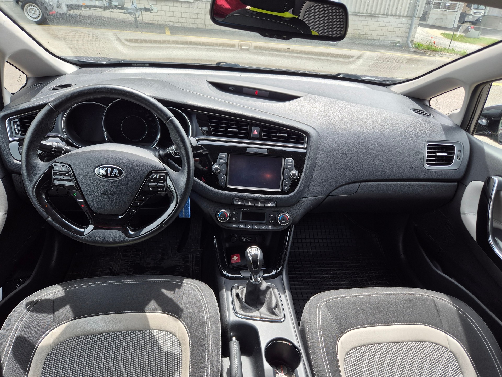KIA 1.0 T-GDi Swiss Champion-image-4
