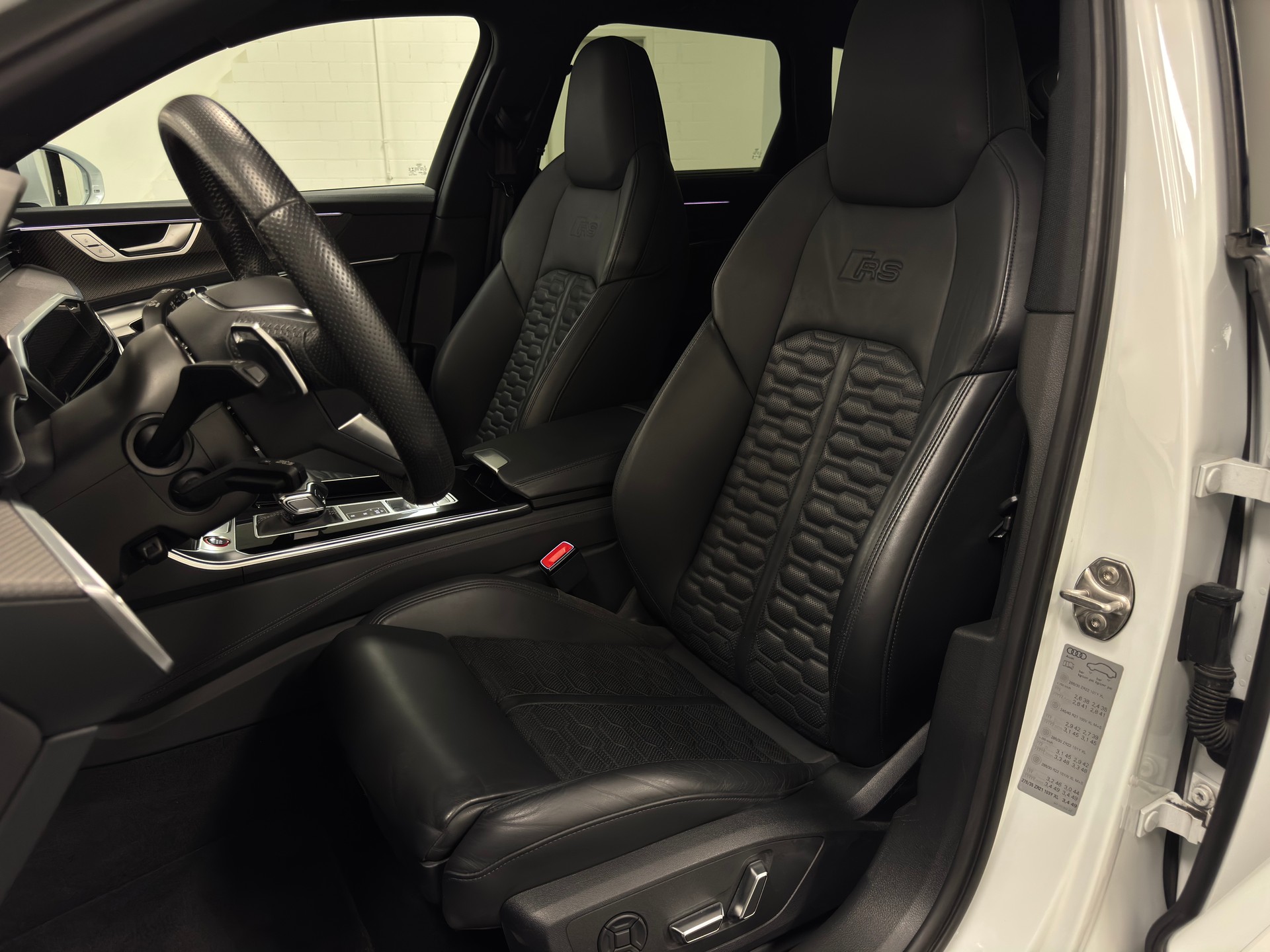 AUDI RS6 Avant 4.0 TFSI V8 quattro Keramikbremse / Sitzlüftung / Standheizung / B&O / AHK 2‘100kg-image-6