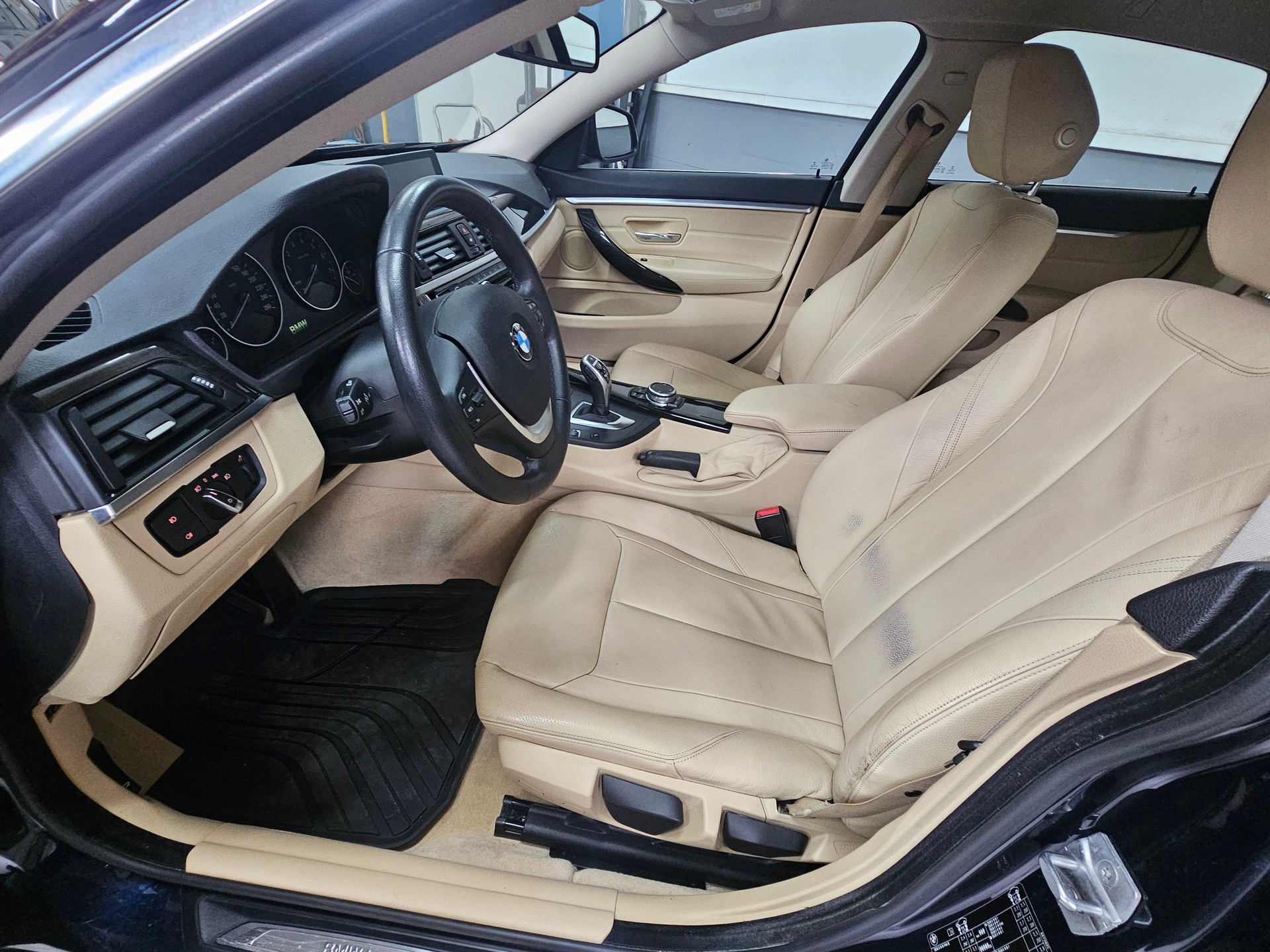 BMW 428i Gran Coupé Luxury Line Steptronic-image-4