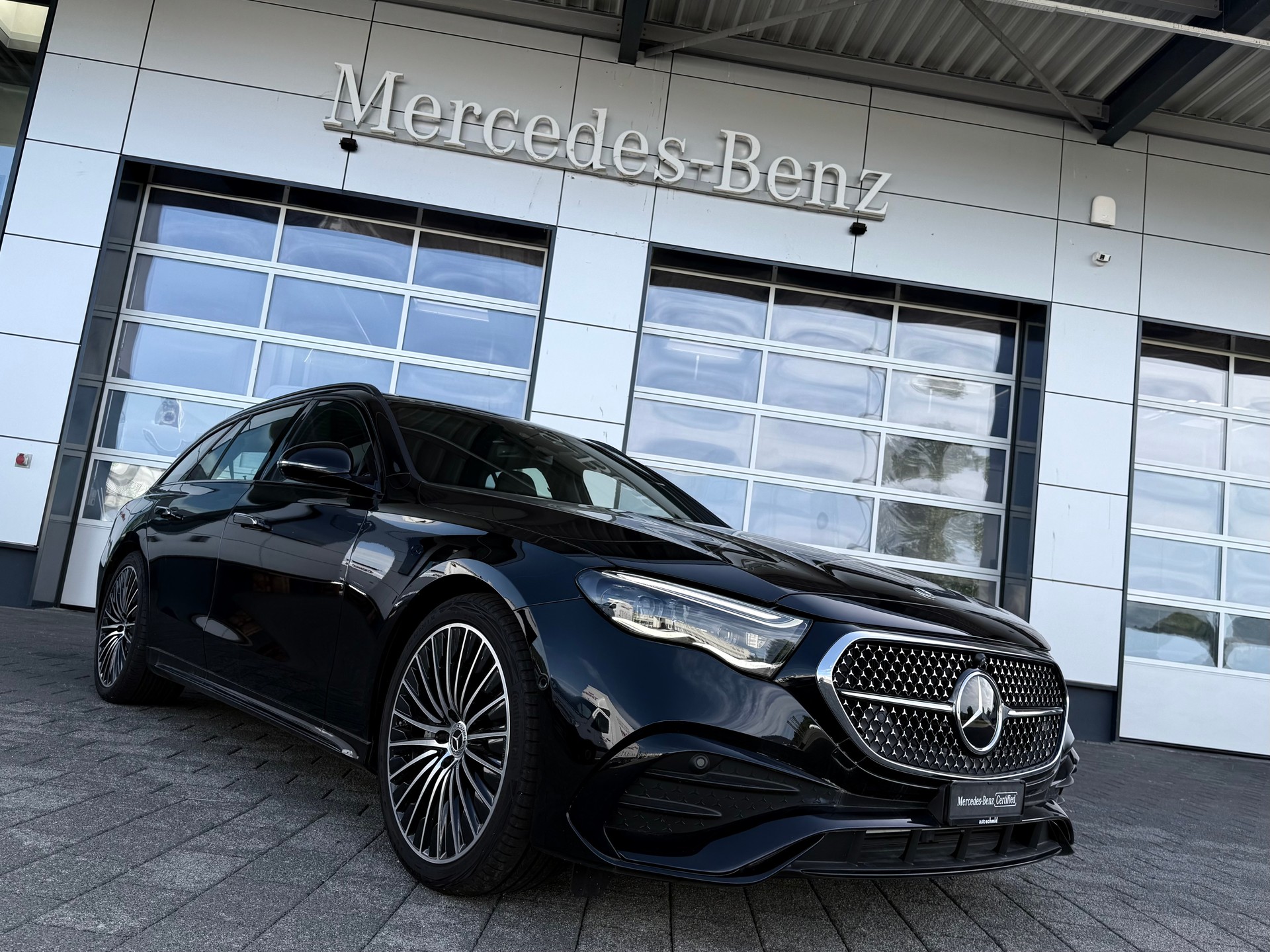 MERCEDES-BENZ E 220 d AMG Line T 4Matic 9G-Tronic