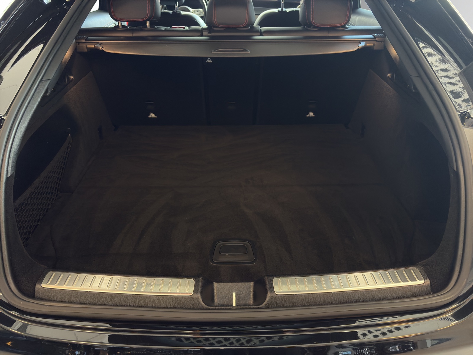 MERCEDES-BENZ GLC 200 AMG Line 4Matic 9G-Tronic-image-5