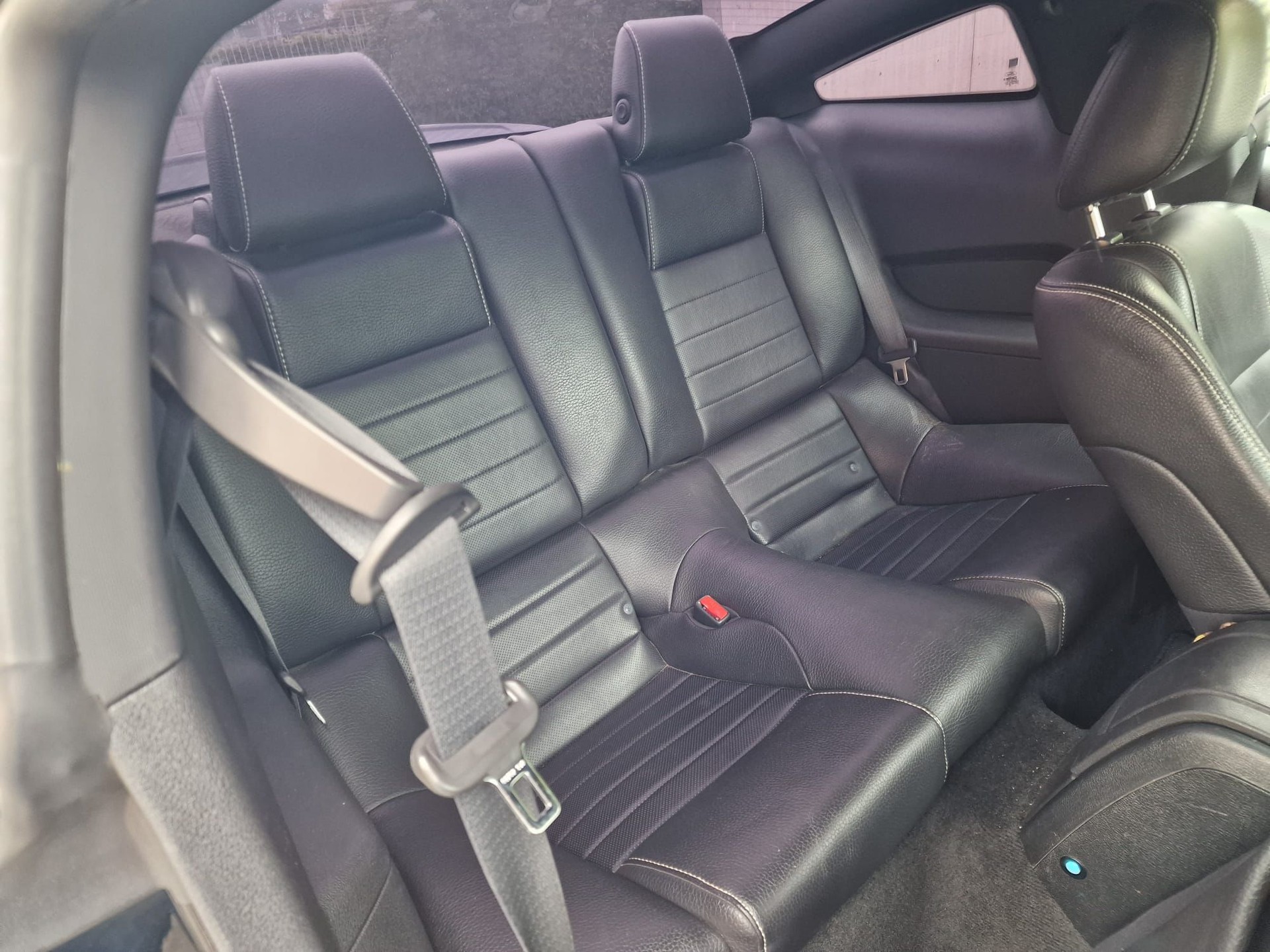 FORD 3.7 Premium V6-image-10