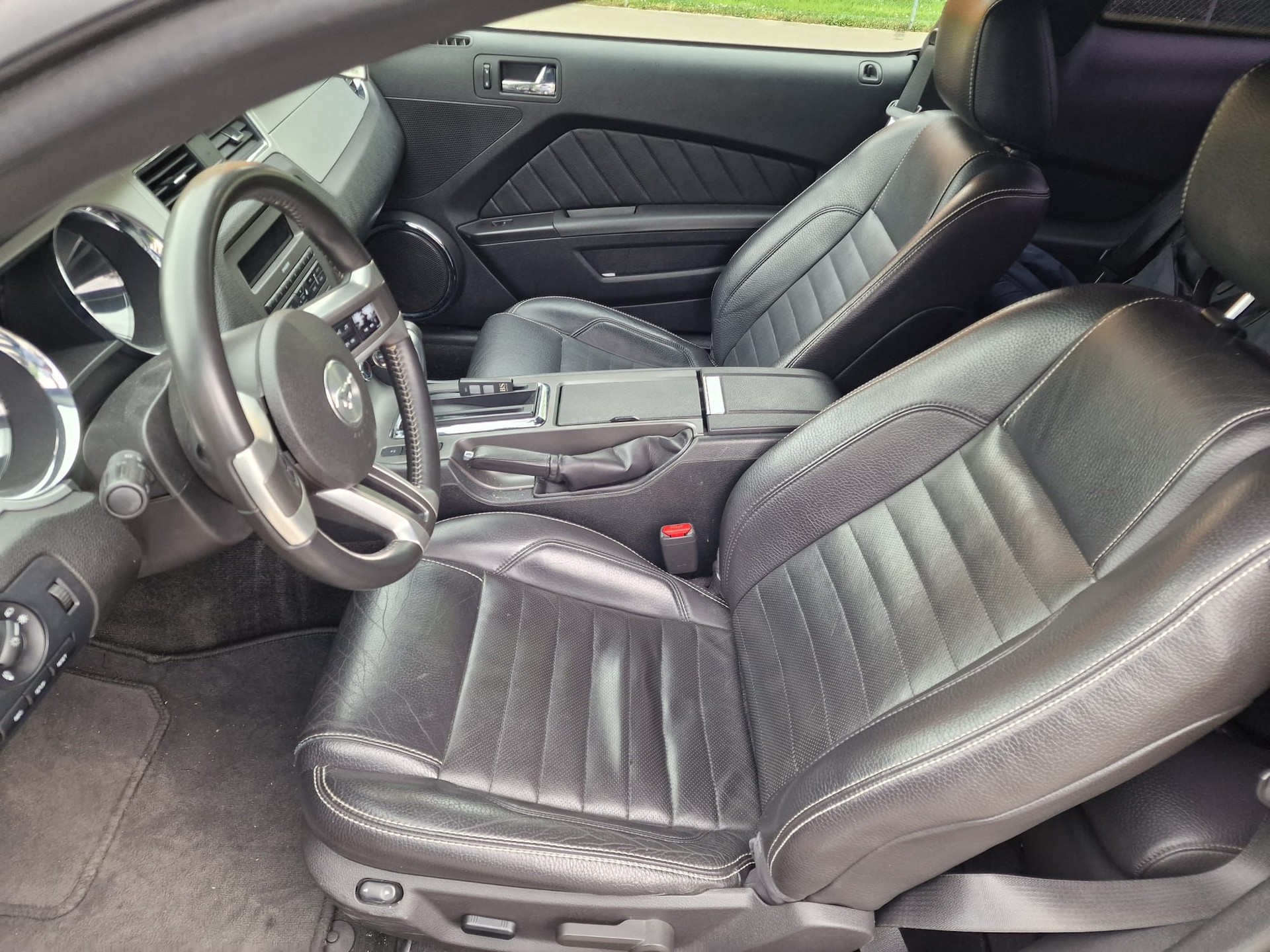 FORD 3.7 Premium V6-image-8