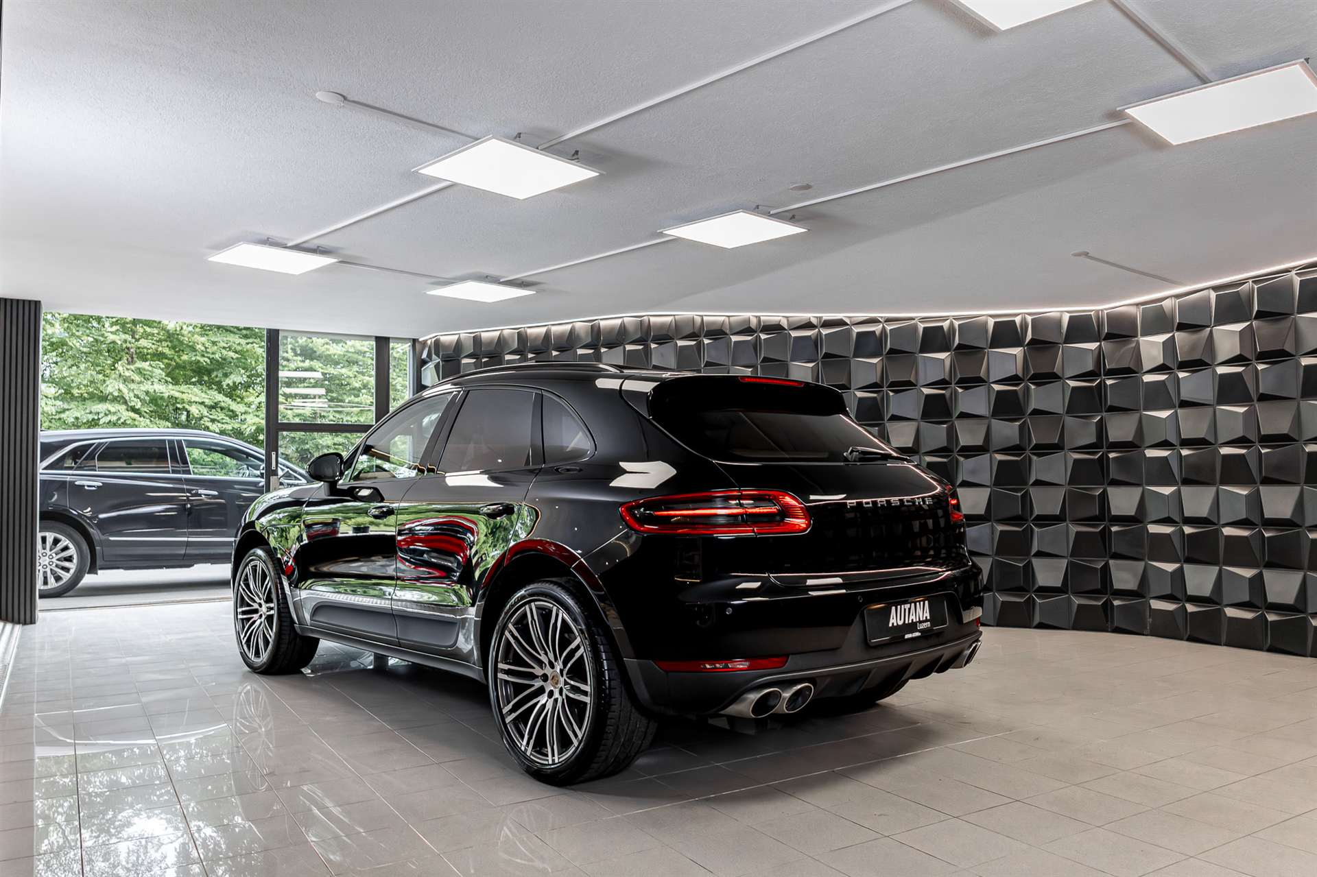 PORSCHE Macan S PDK-image-2