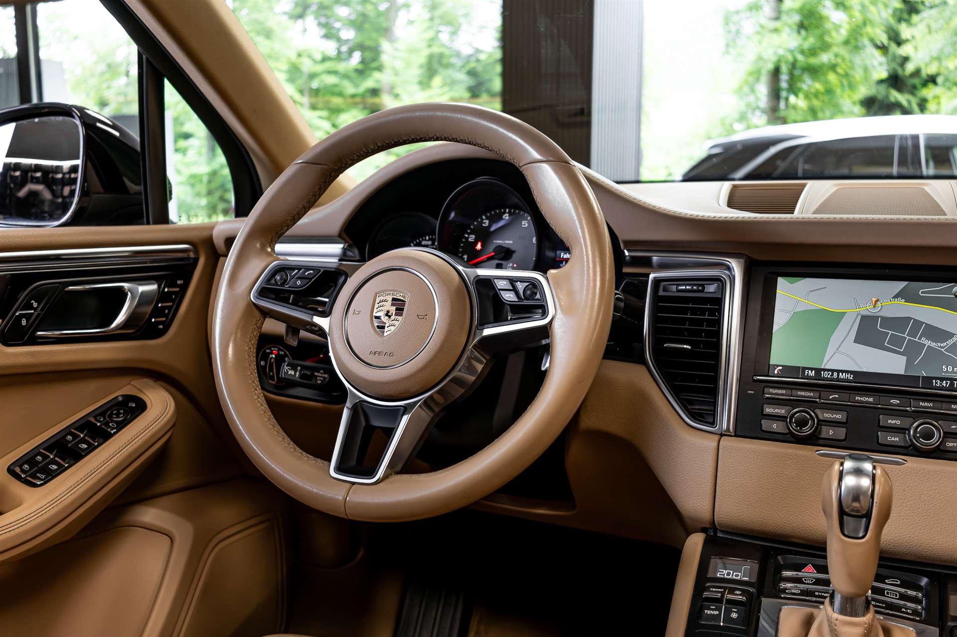 PORSCHE Macan S PDK-image-7