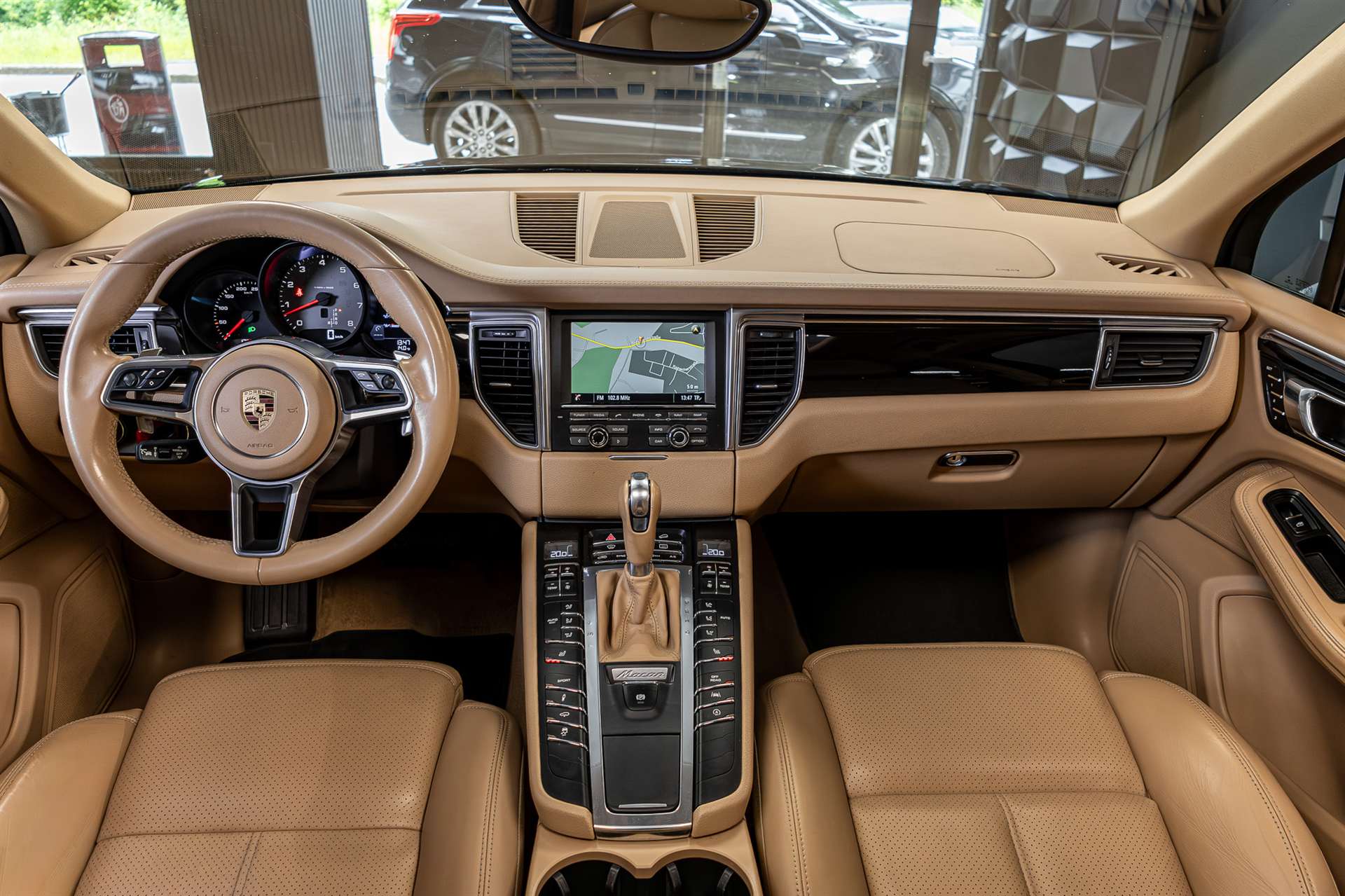 PORSCHE Macan S PDK-image-5