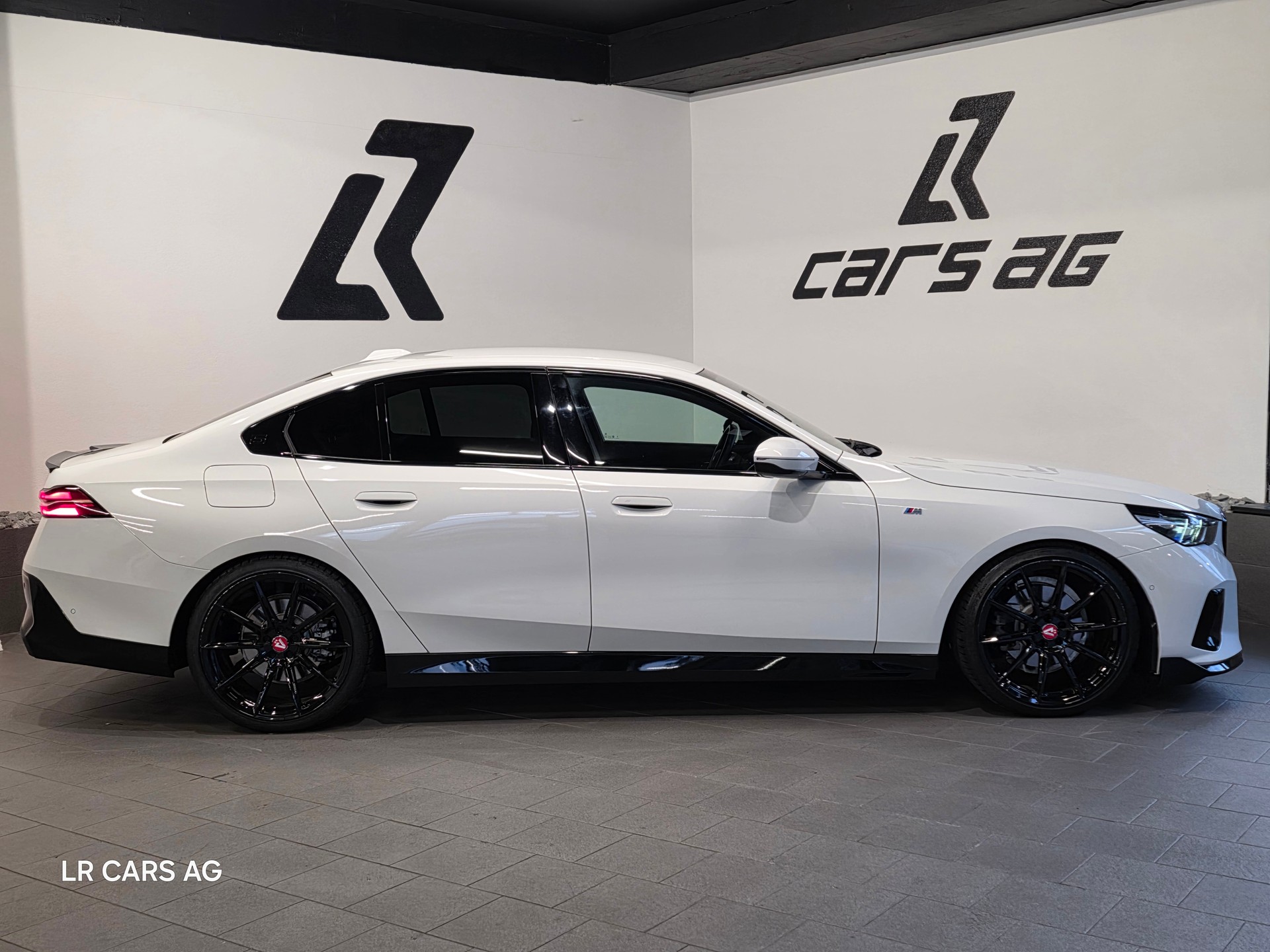 BMW BMW 520D MSport Packet-image-4
