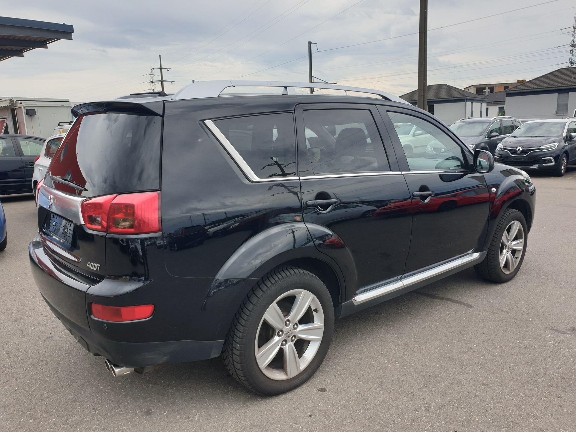PEUGEOT 4007 2.2 HDi Dynamic DCS6-image-2