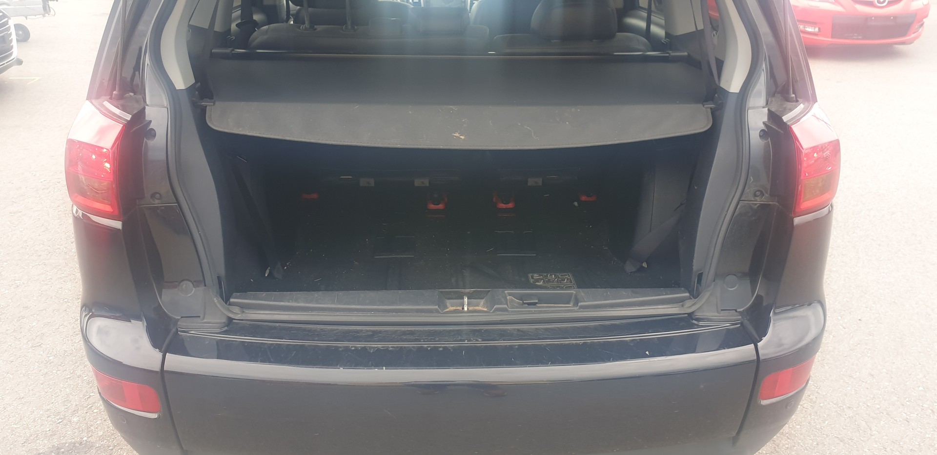 PEUGEOT 4007 2.2 HDi Dynamic DCS6-image-11