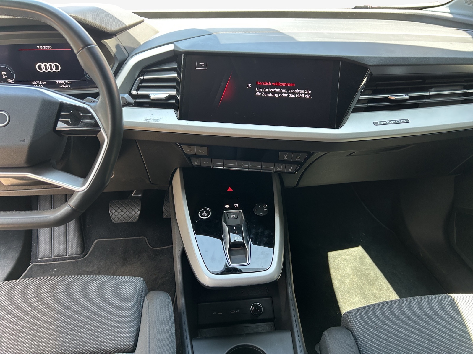 AUDI Q4 Sportback e-tron 50 quattro-image-10
