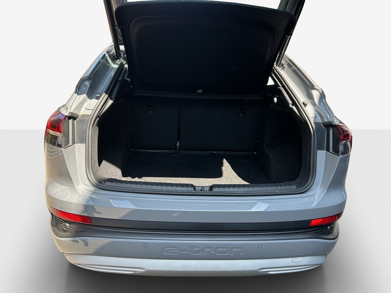 AUDI Q4 Sportback e-tron 50 quattro-image-12