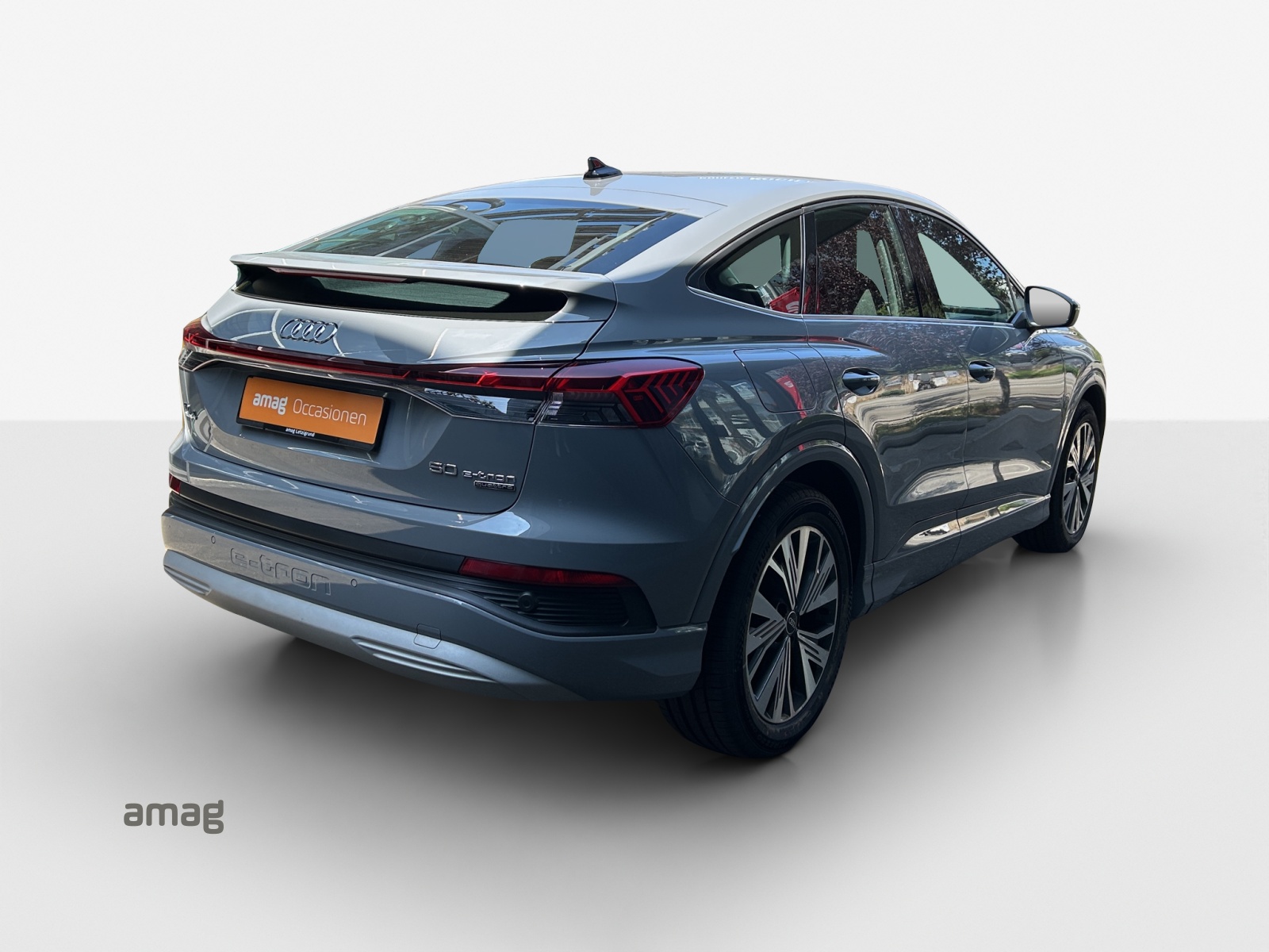 AUDI Q4 Sportback e-tron 50 quattro-image-4