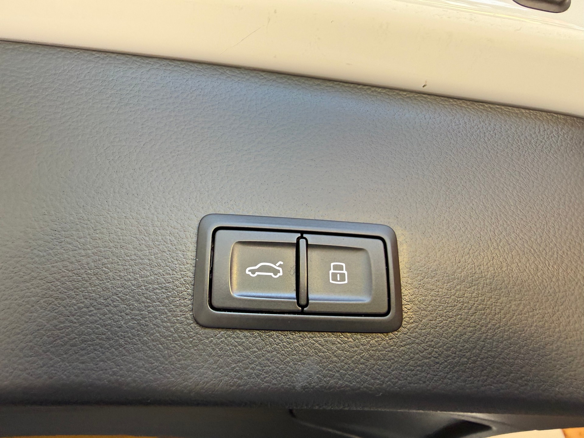 AUDI A6 Avant 3.0 TDI V6 quattro S-tronic-image-14