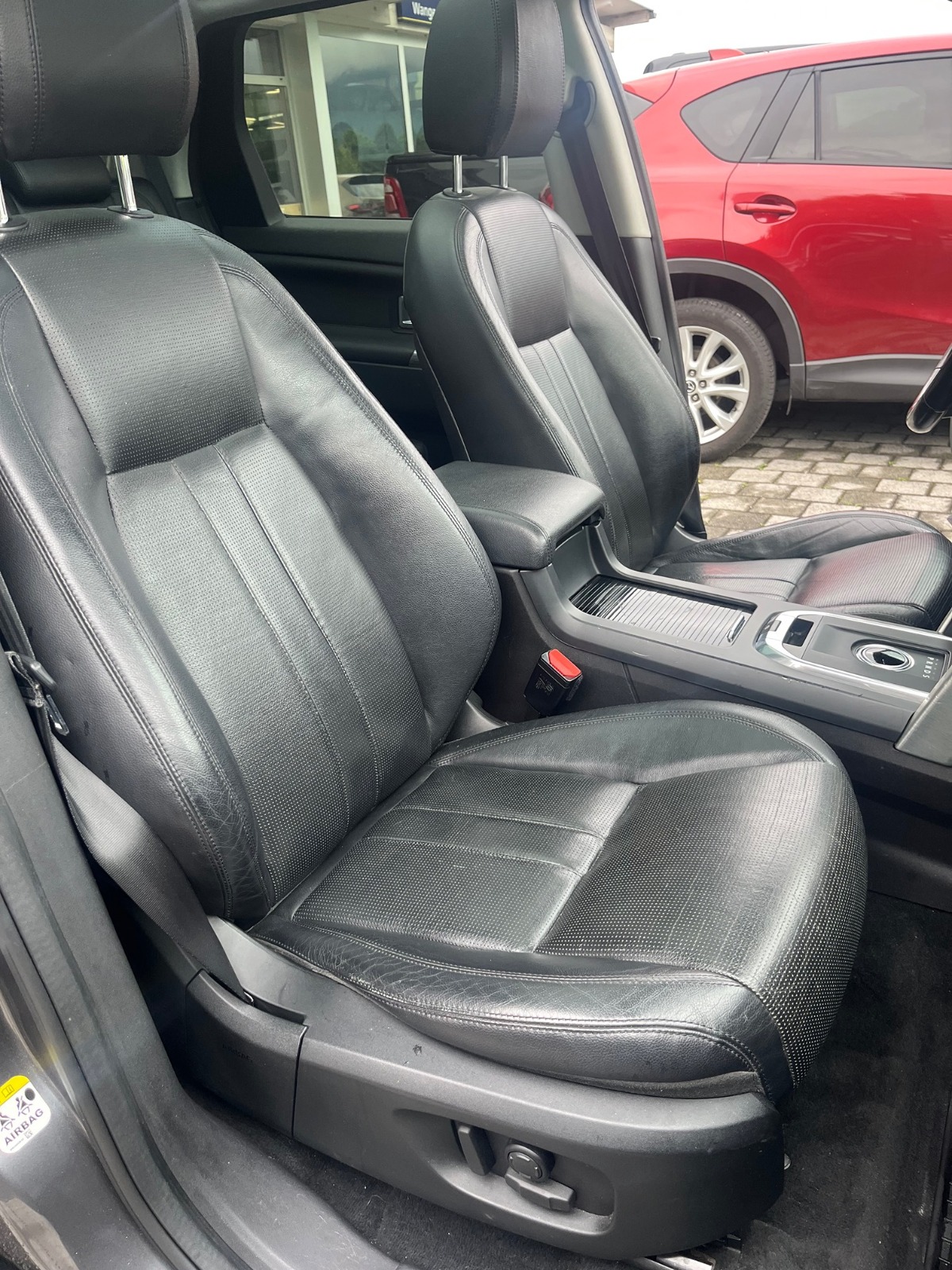 LAND ROVER Discovery Sport 2.0 TD4 HSE Luxury AT9-image-6