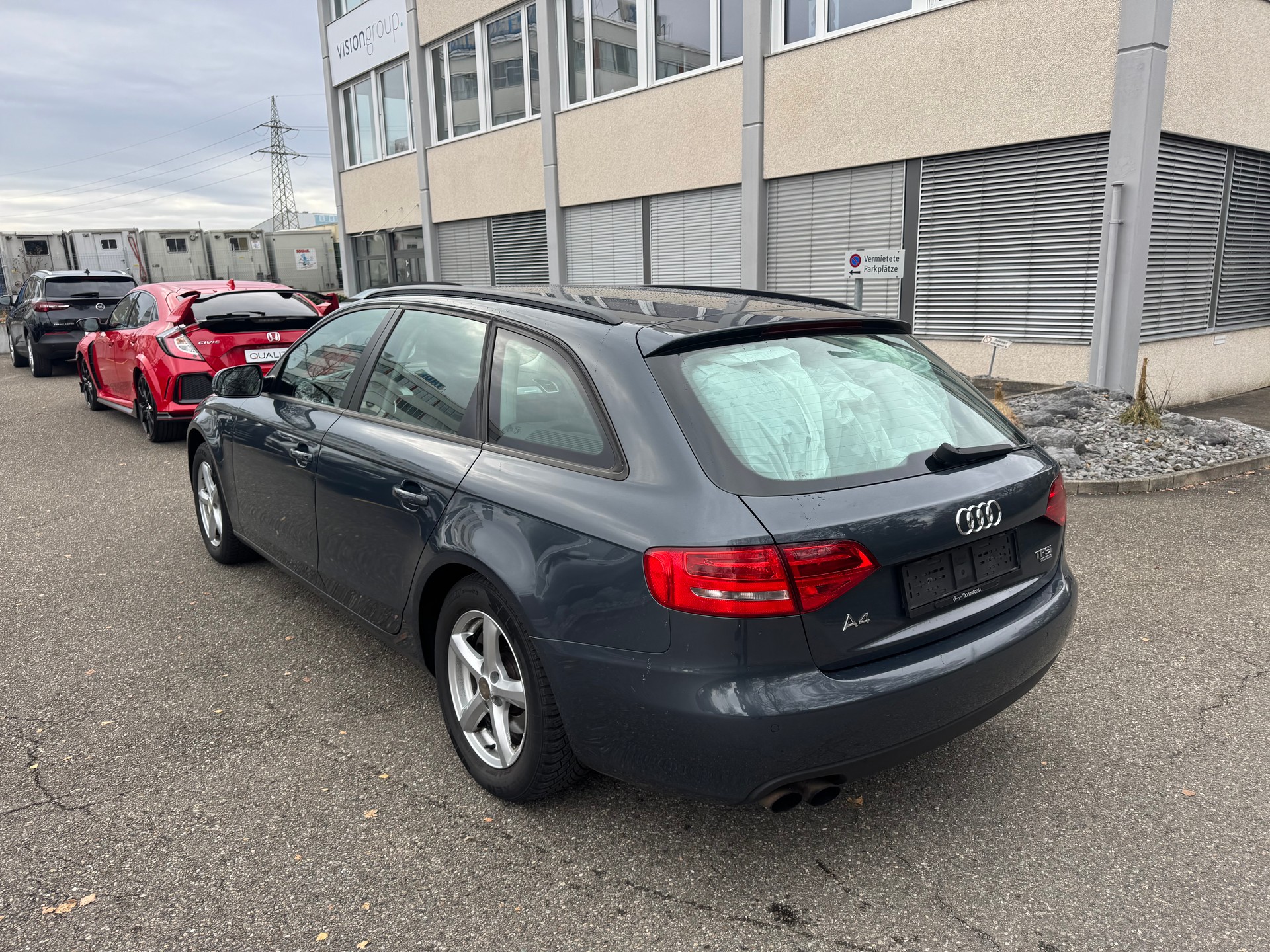 AUDI A4 Avant 1.8 TFSI quattro-image-3