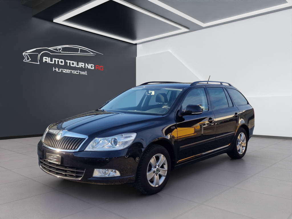 SKODA Octavia Combi 1.8 T-FSI Ambition DSG-image-6
