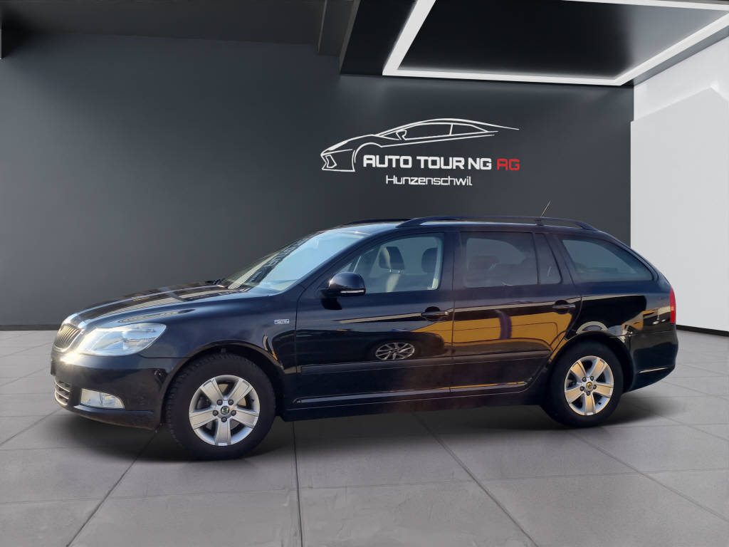 SKODA Octavia Combi 1.8 T-FSI Ambition DSG-image-5