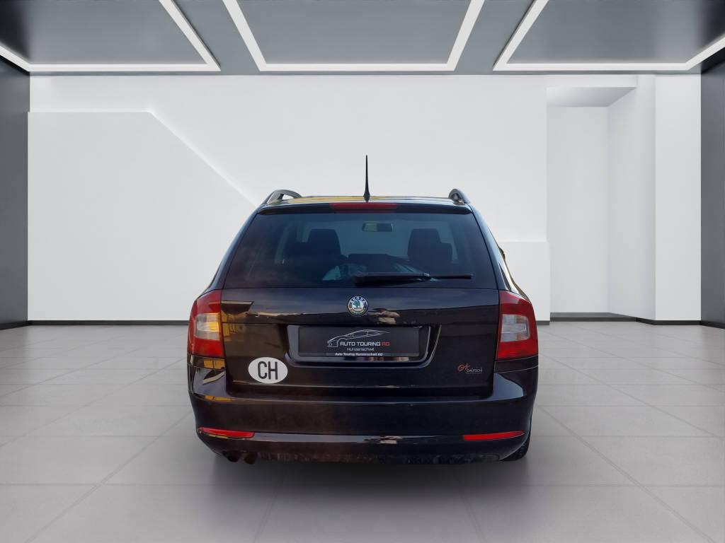 SKODA Octavia Combi 1.8 T-FSI Ambition DSG-image-3
