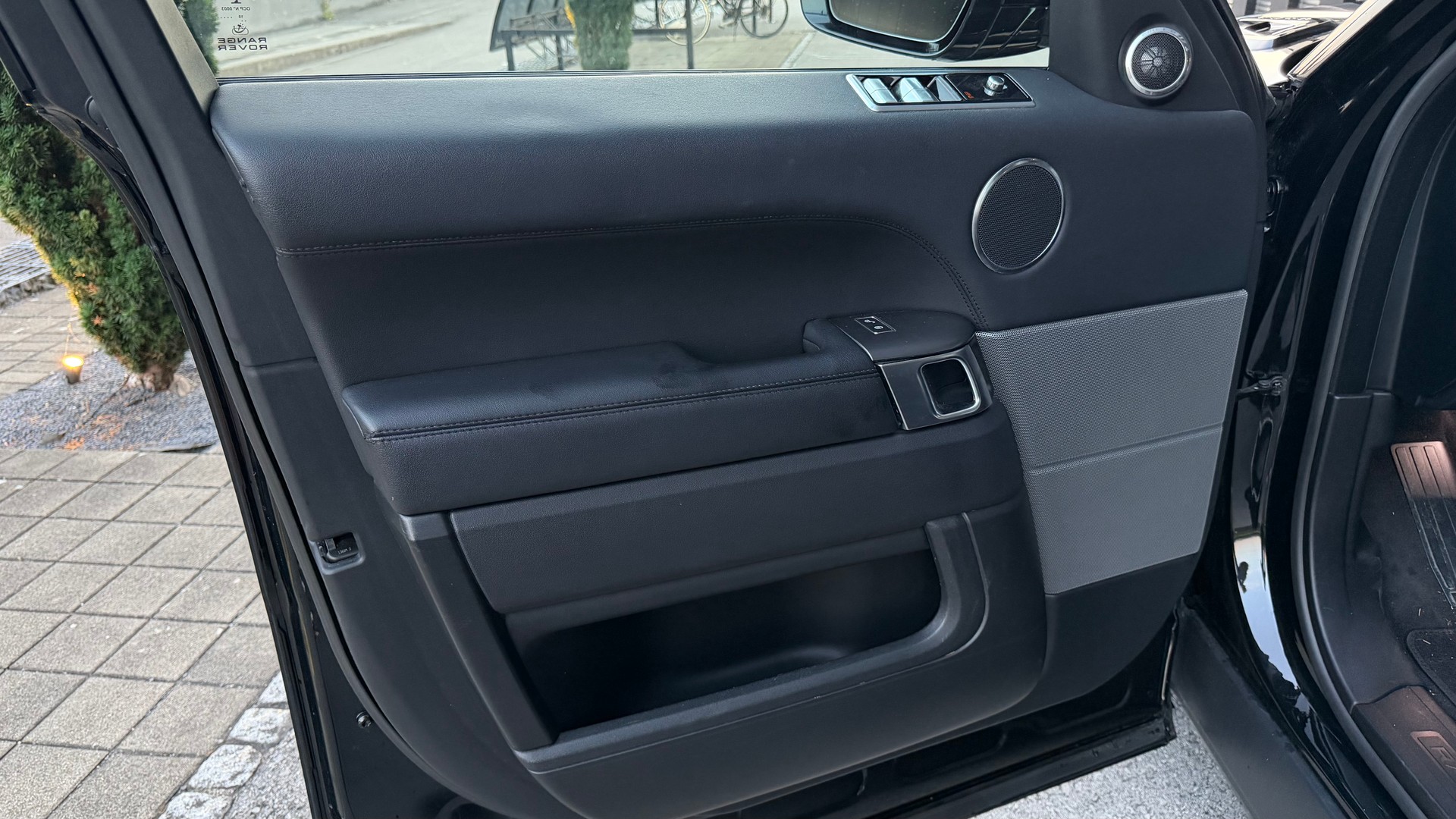 LAND ROVER Range Rover Sport 3.0 SDV6 HSE Dynamic Automatic-image-22
