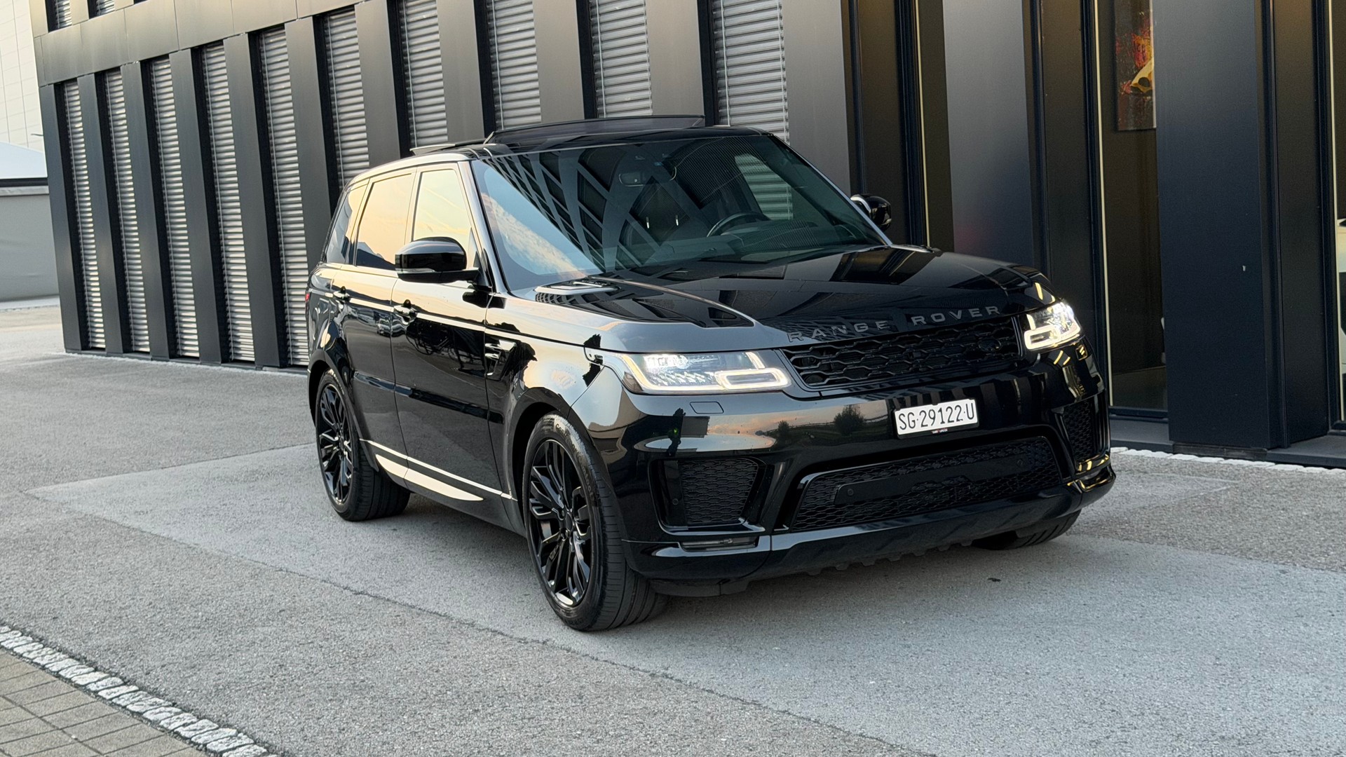 LAND ROVER Range Rover Sport 3.0 SDV6 HSE Dynamic Automatic-image-7