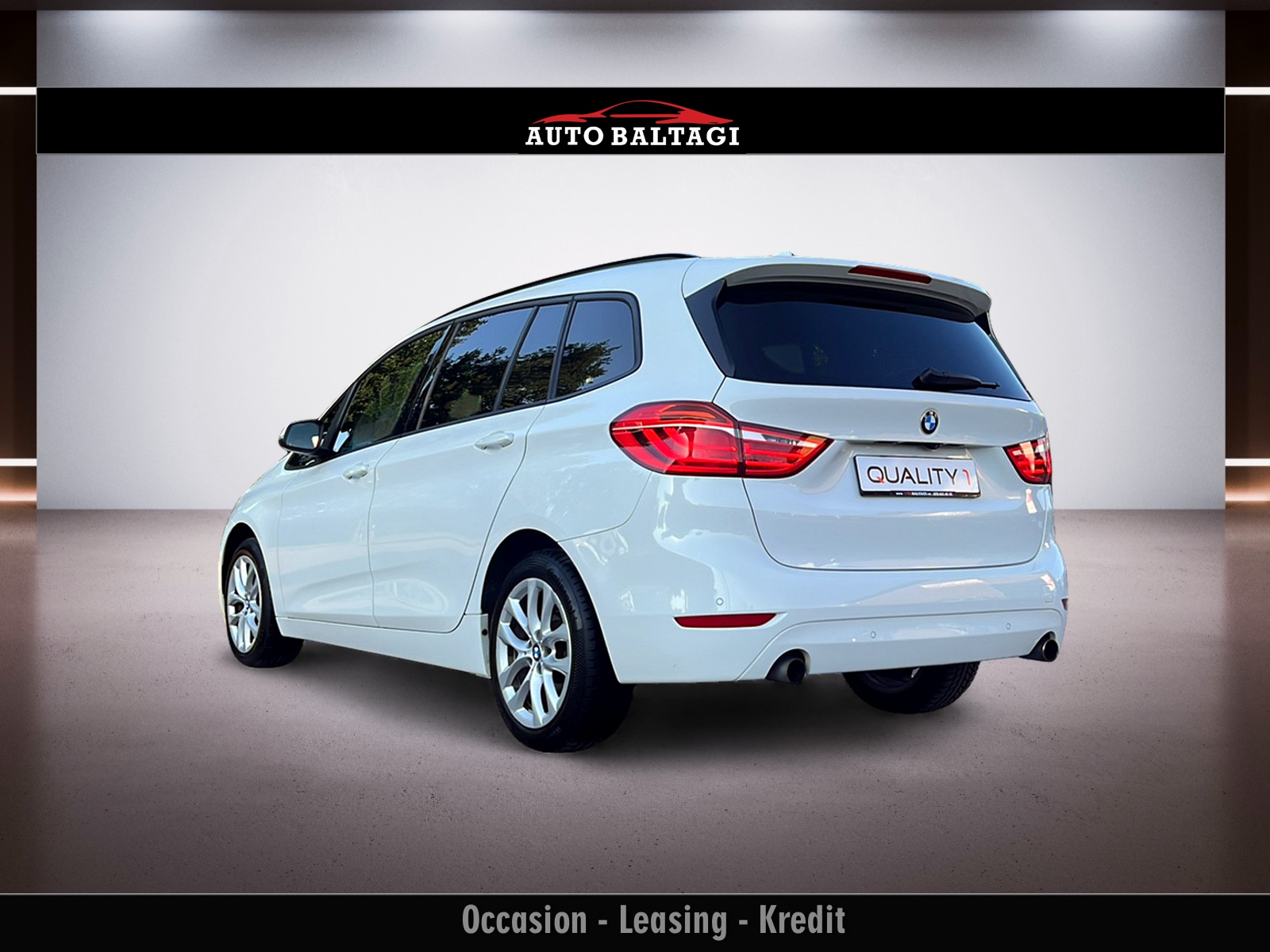 BMW 220i Gran Tourer Steptronic-image-9