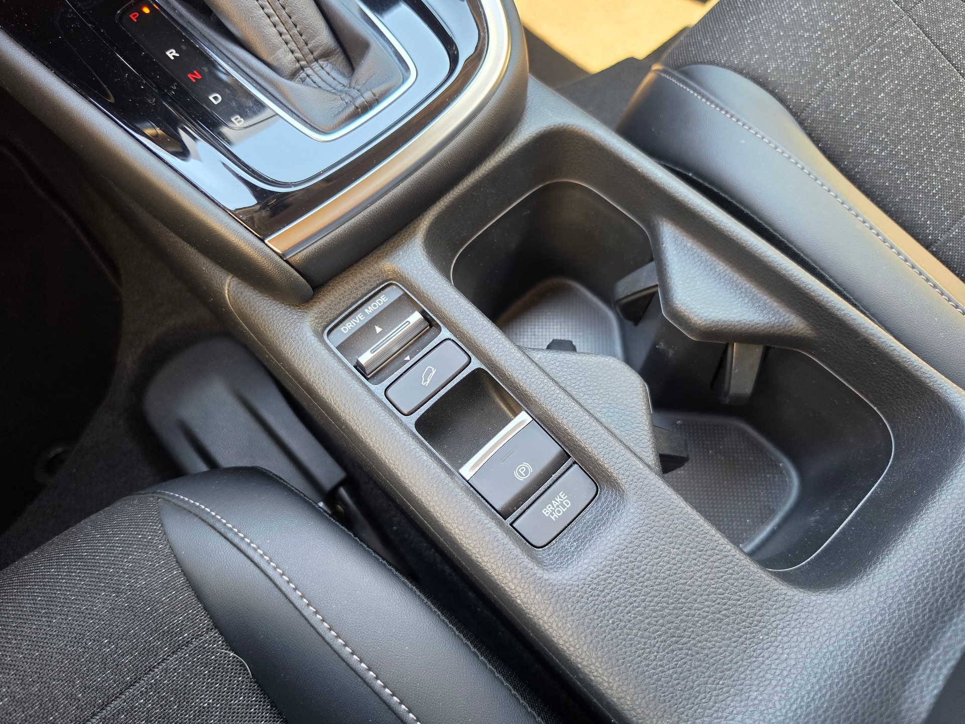 HONDA HR-V 1.5i-MMD Advance CVT-image-40