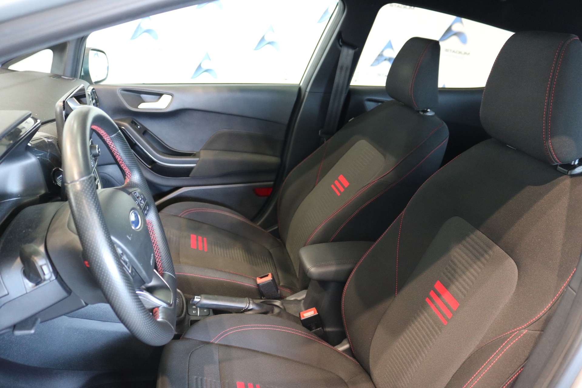 FORD Fiesta 1.0 SCTi MHEV ST Line Automat-image-4
